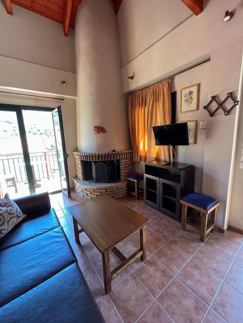 Quadruple Room with Mountain View - Photo 22
