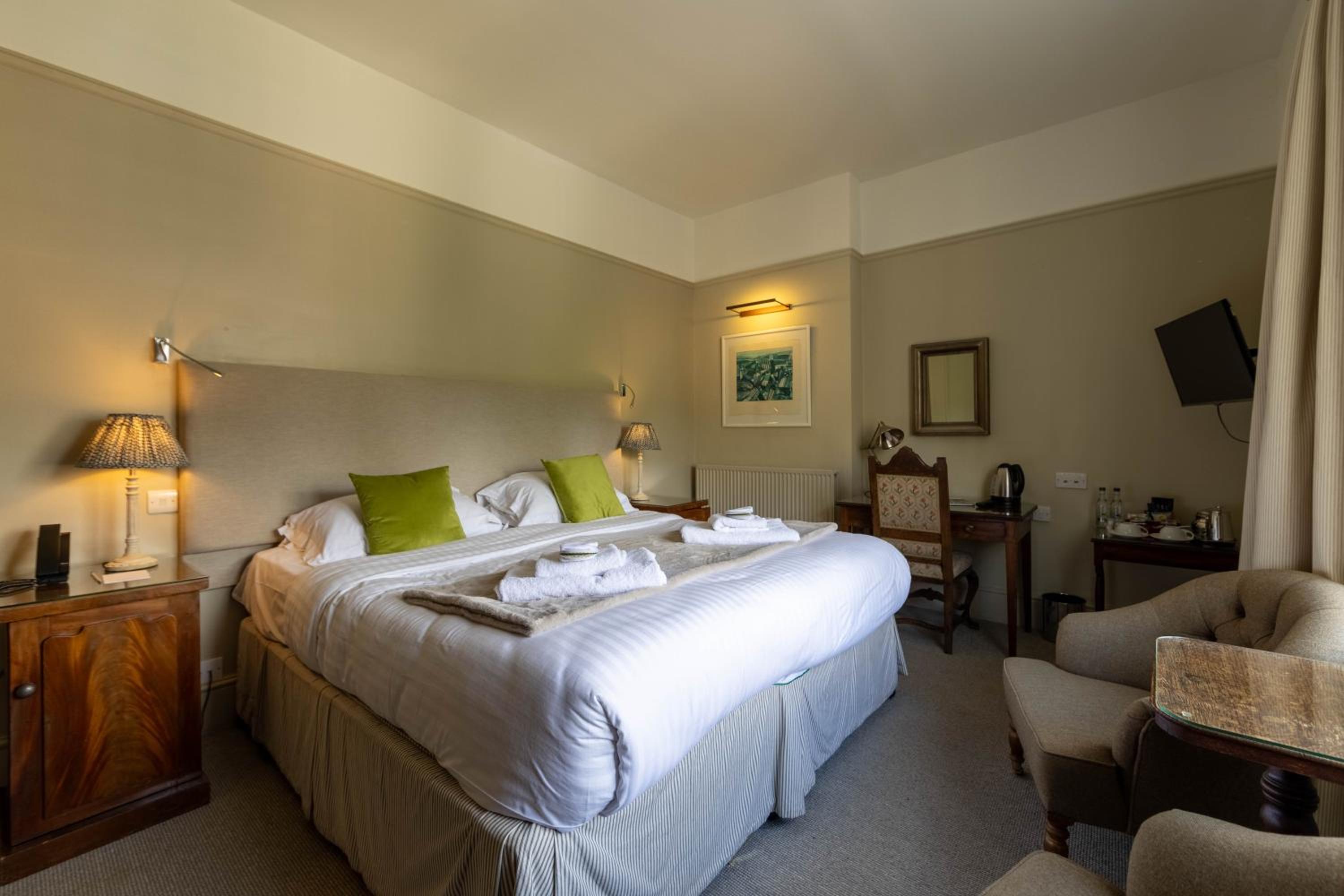 Standard Double or Twin Room photo 1
