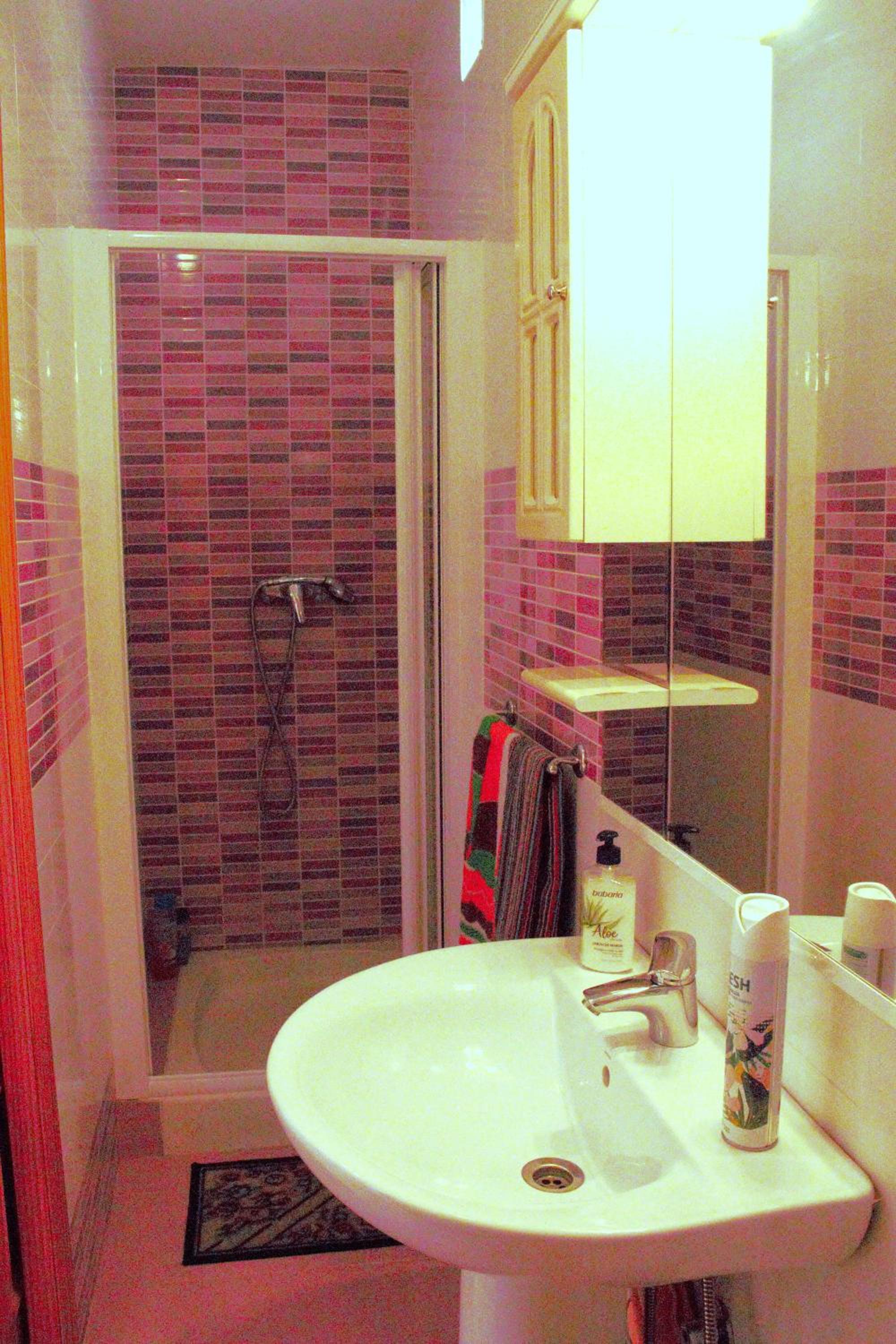 Three-Bedroom House photo 3