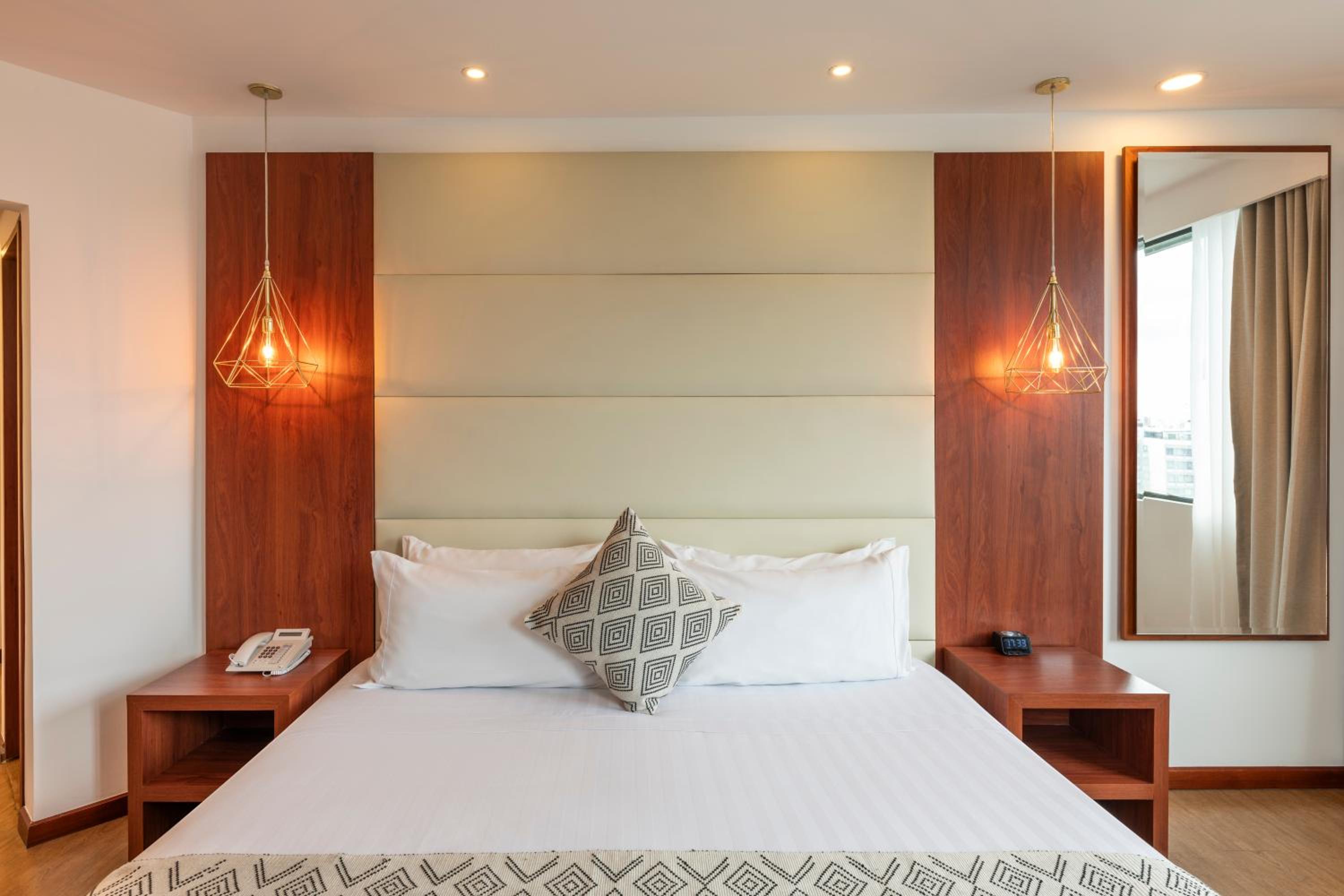 Deluxe Room - Photo 4