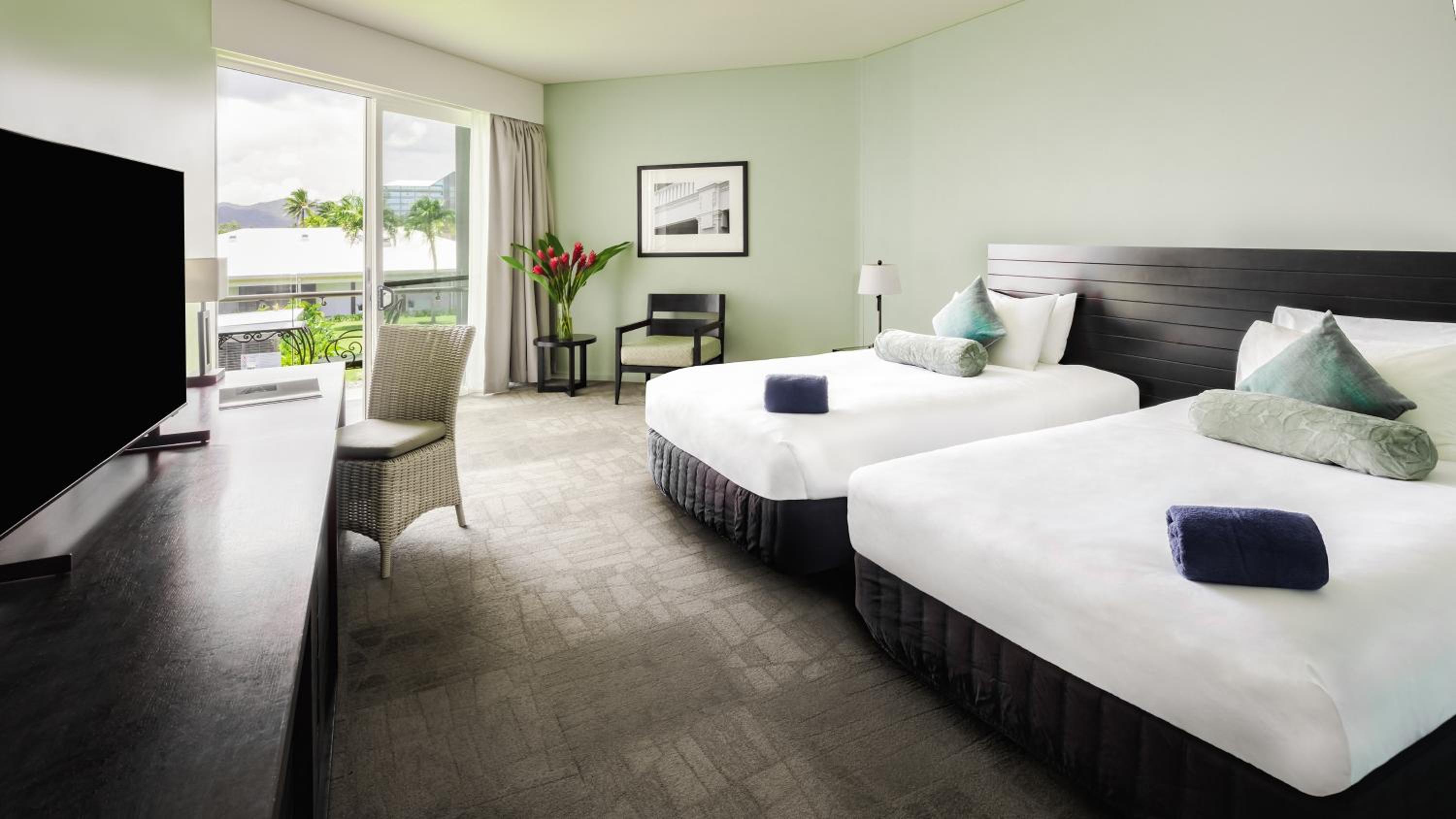 Premium Twin Room - Non-Smoking