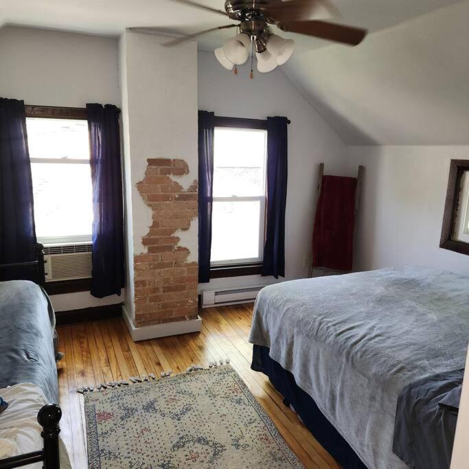 Three-Bedroom House photo 1