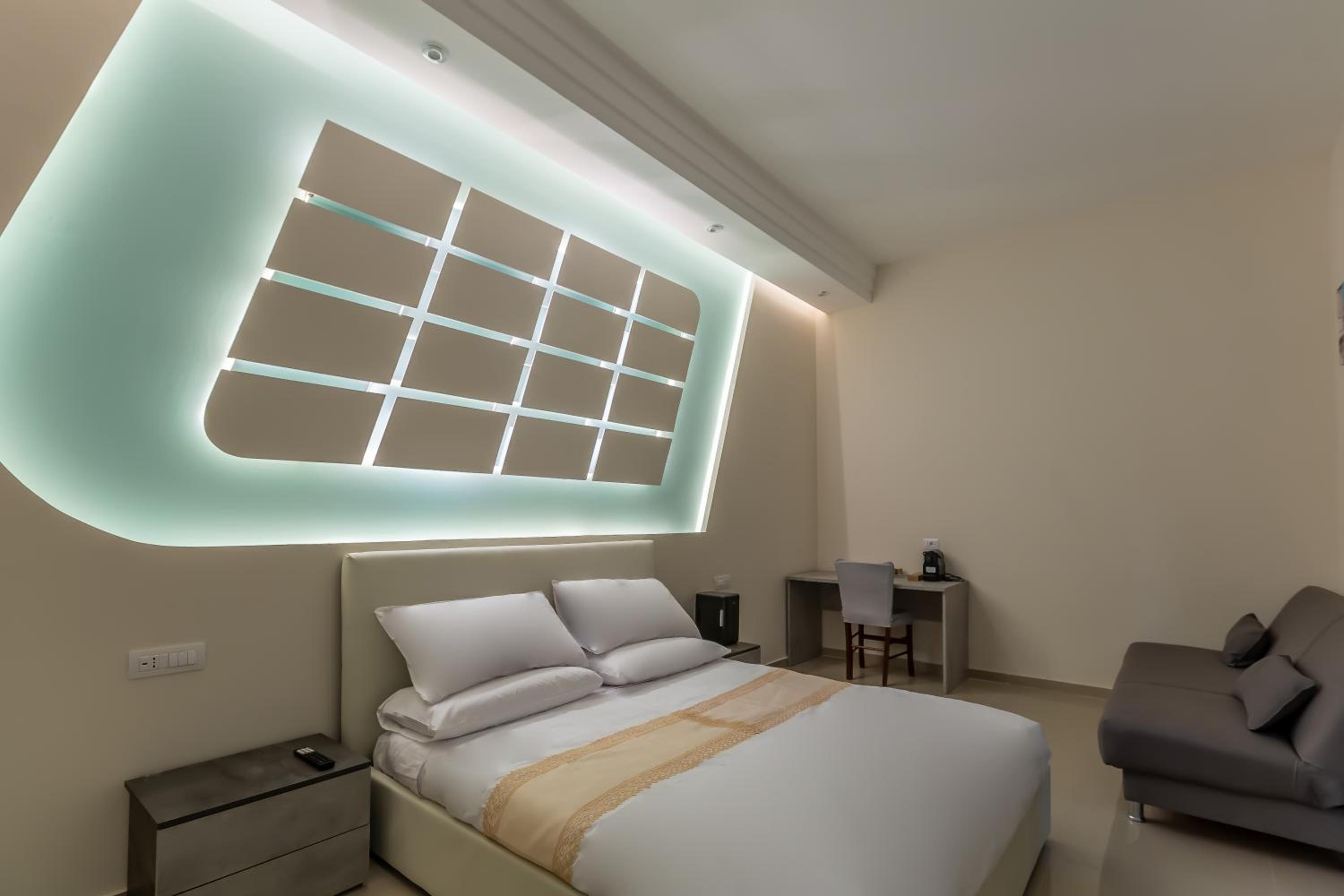 Triple Room with Private Bathroom