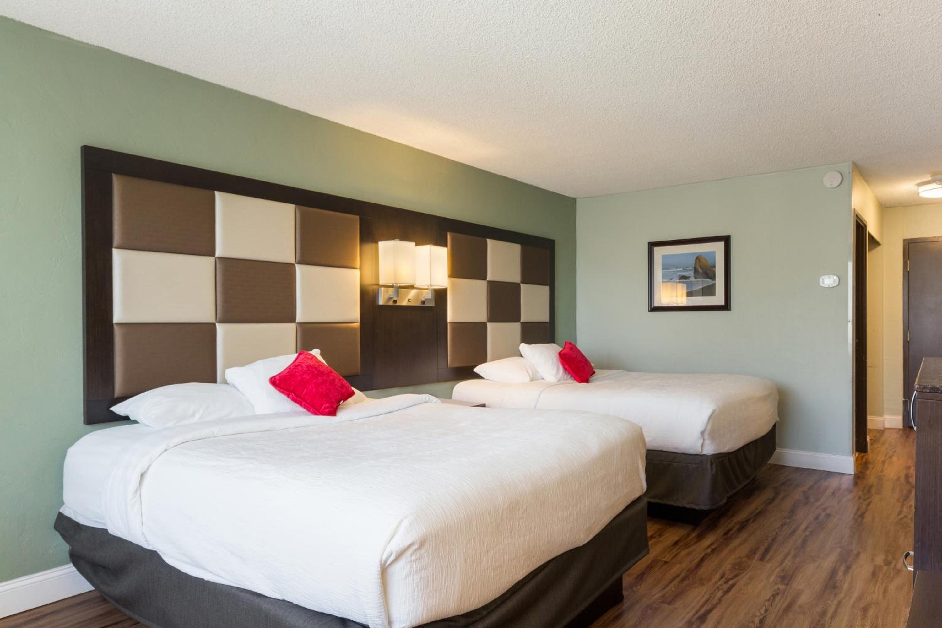 Queen Room with Two Queen Beds - Photo 1