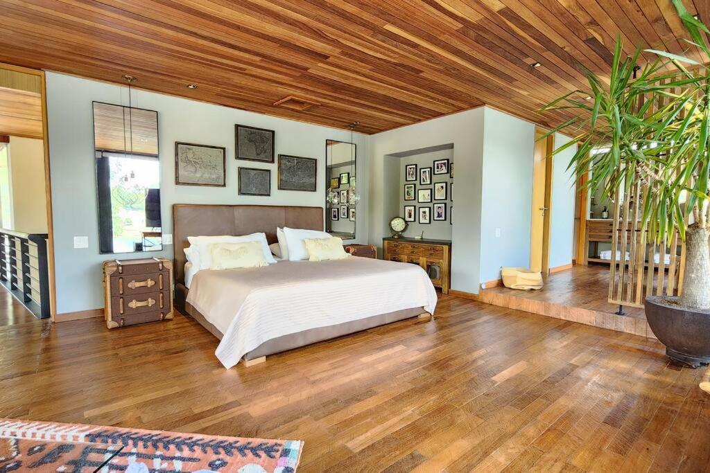 Villa photo 1
