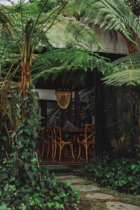 Villa photo 2