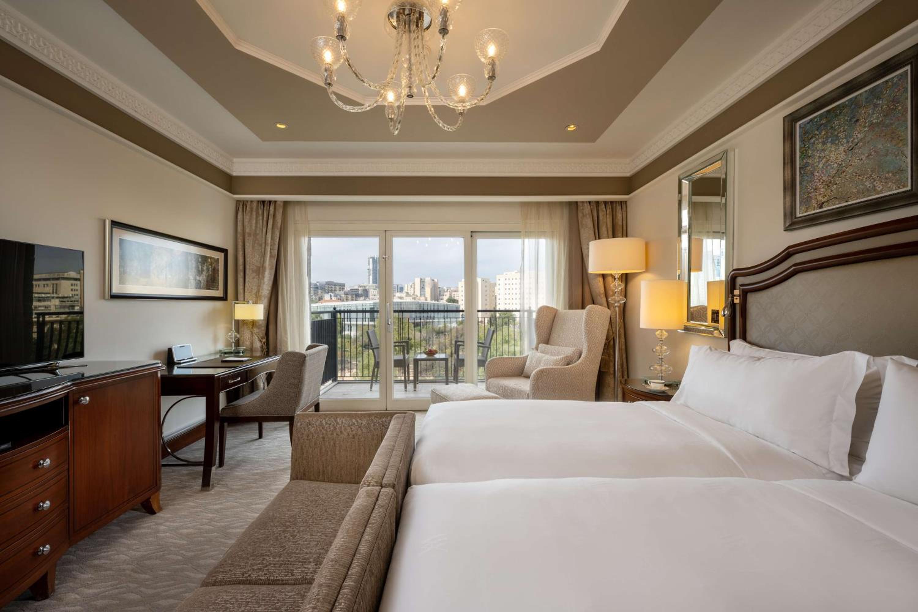Premier Grand Deluxe with Balcony and High Floor - Two Twin Beds