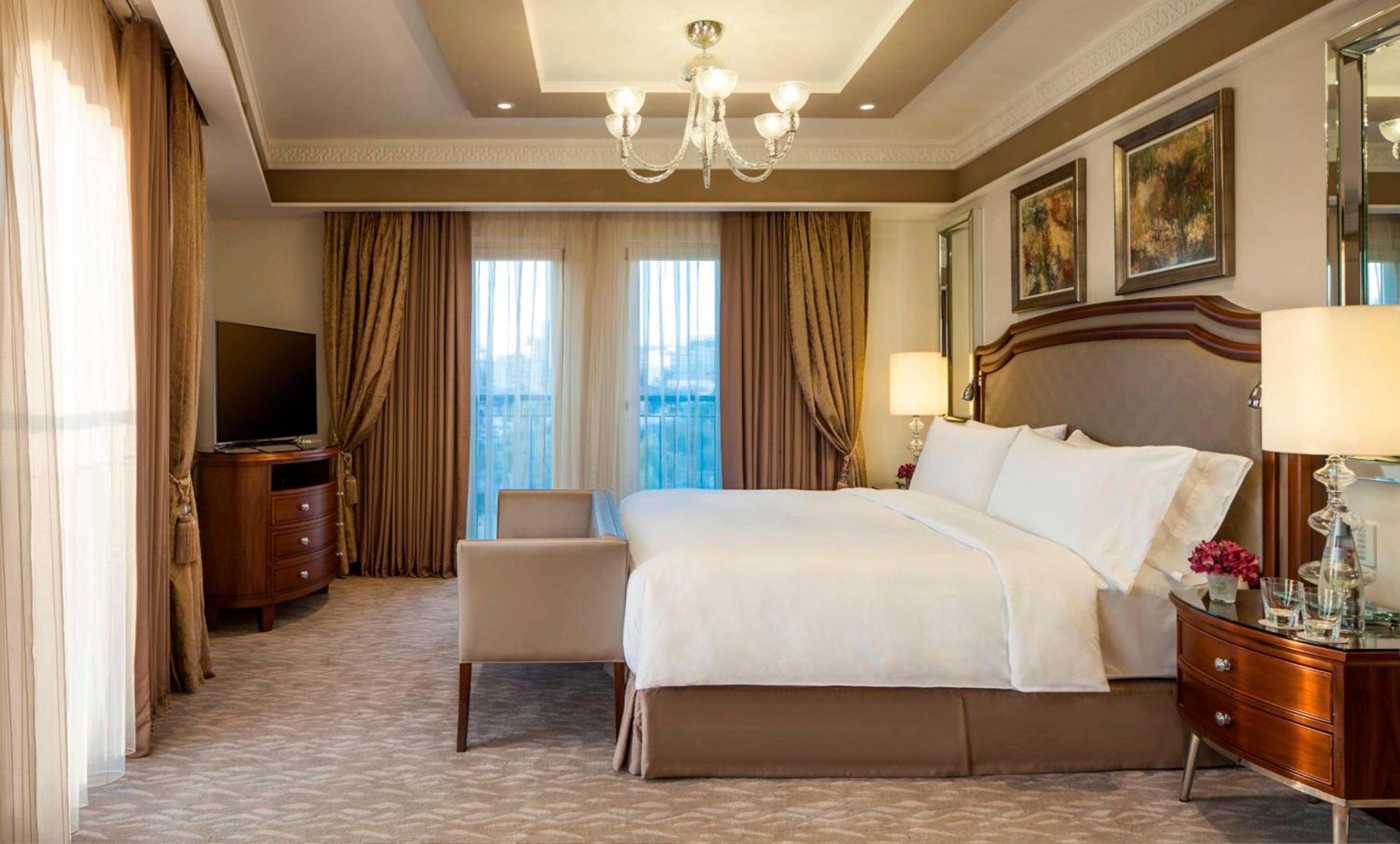 One Bedroom King Suite