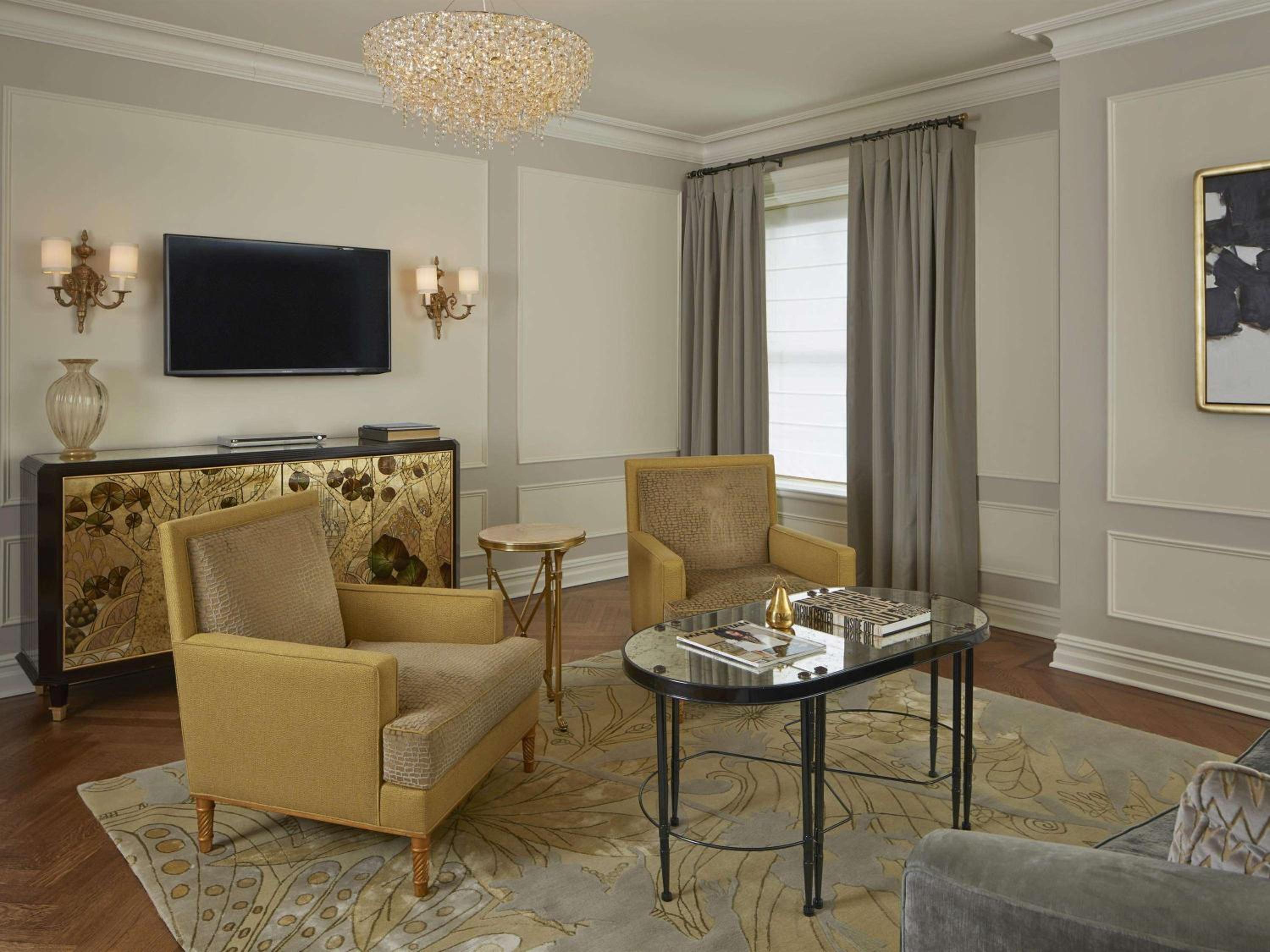 Vanderbilt Two-Bedroom King Suite with Butler thumbnail 5