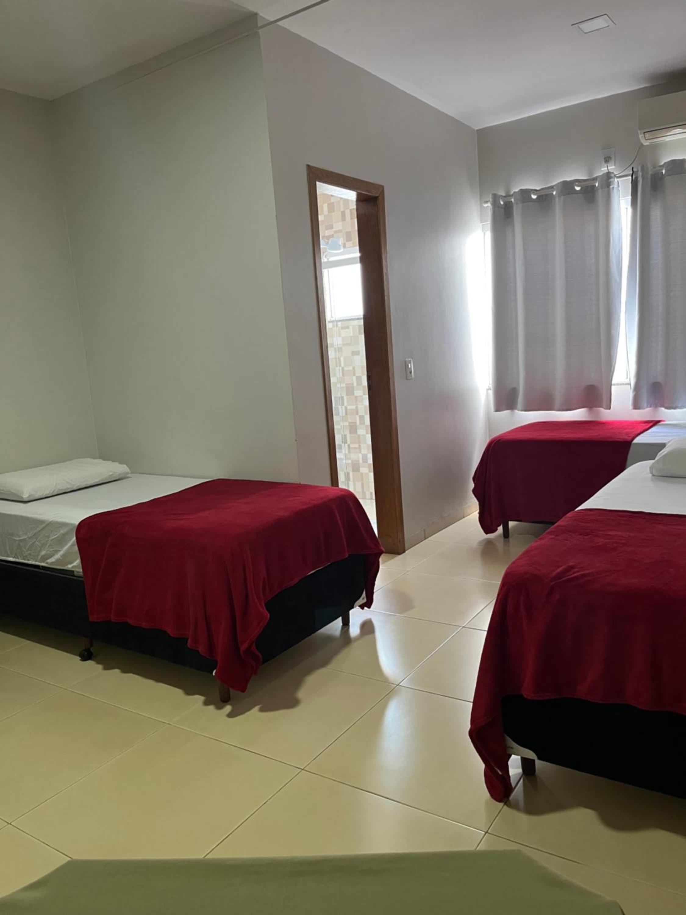 Basic Triple Room photo 1