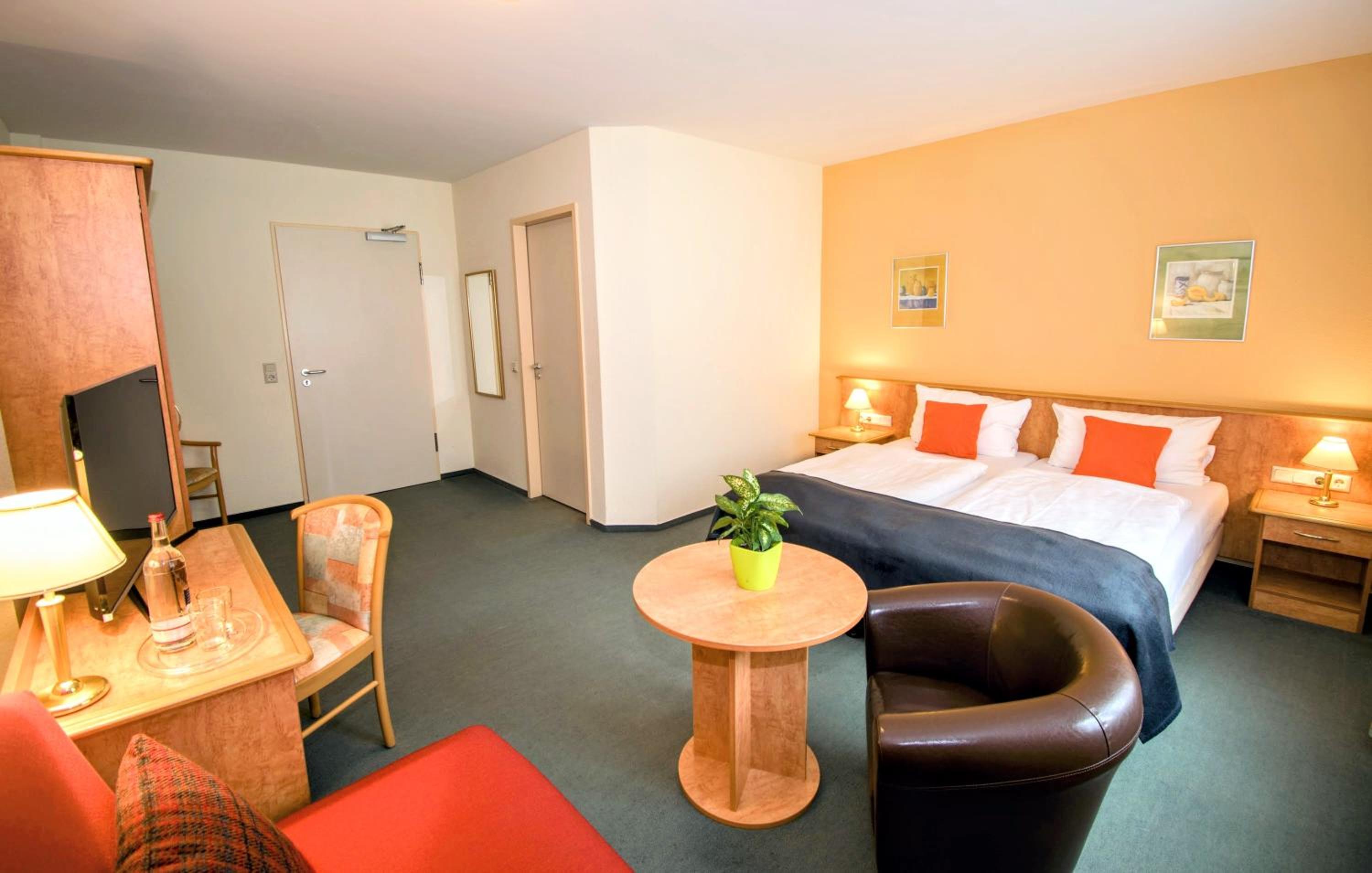 Large Double Room photo 3