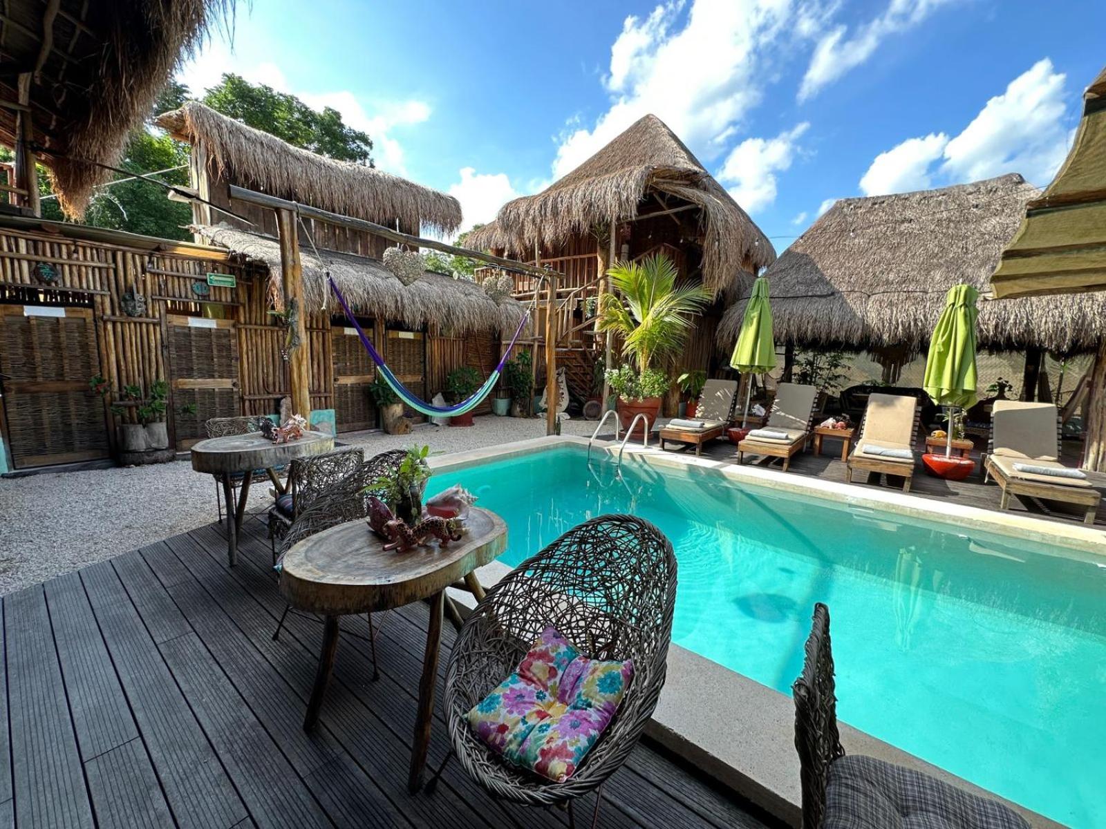 Suite with Balcony - Photo 4
