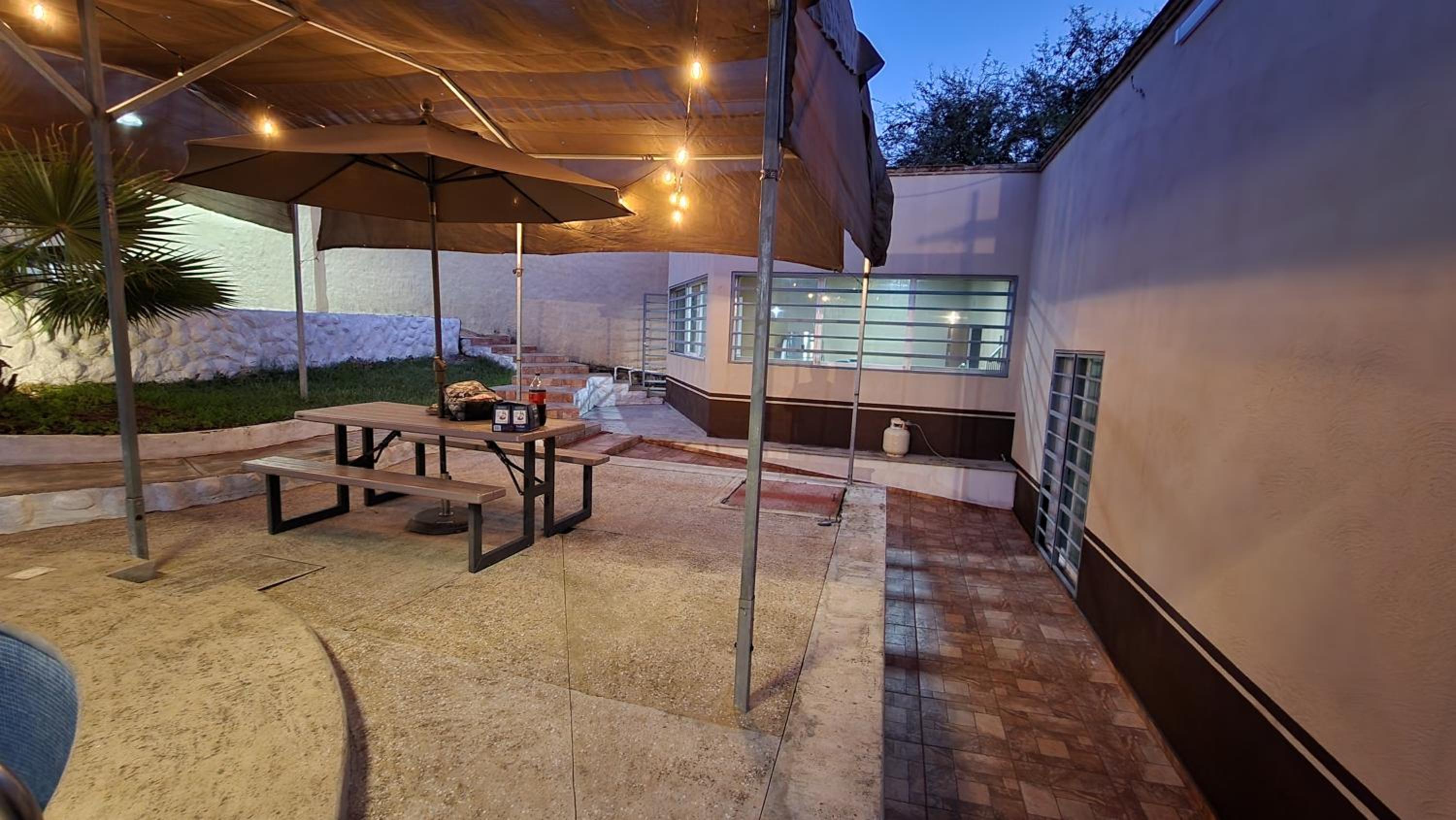 Villa photo 2