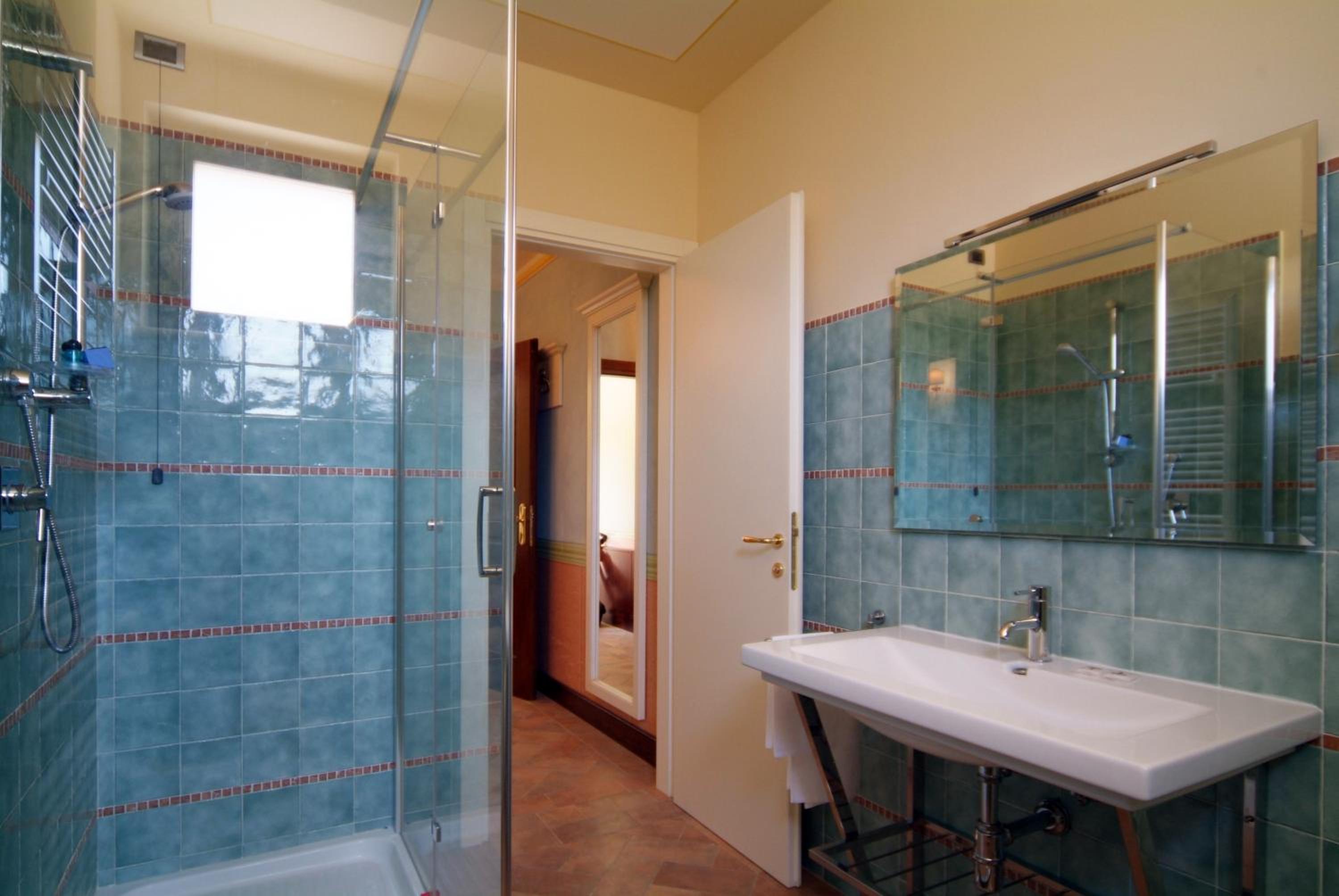 Triple Room - Photo 6