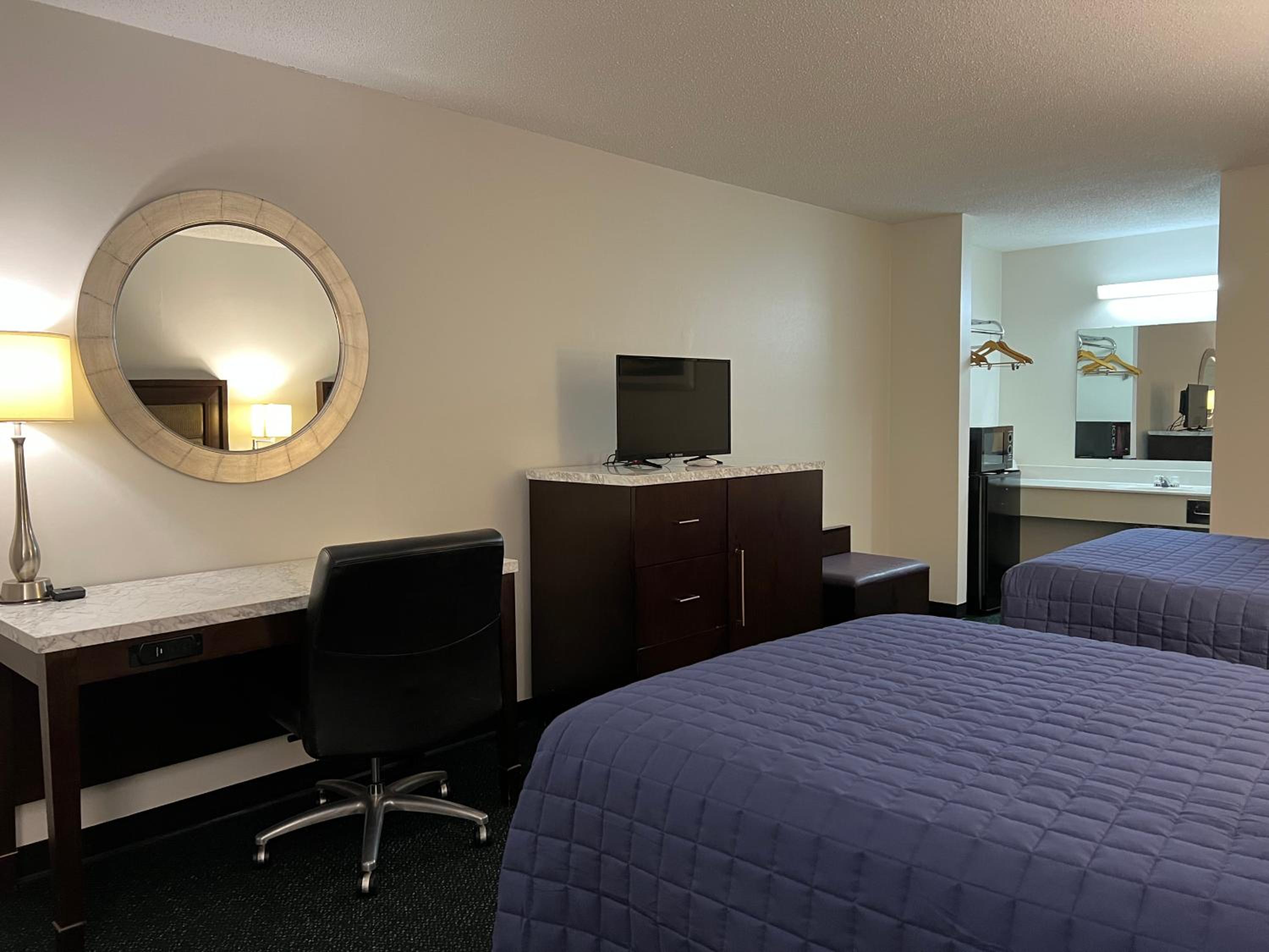 Standard Double Room - Photo 2