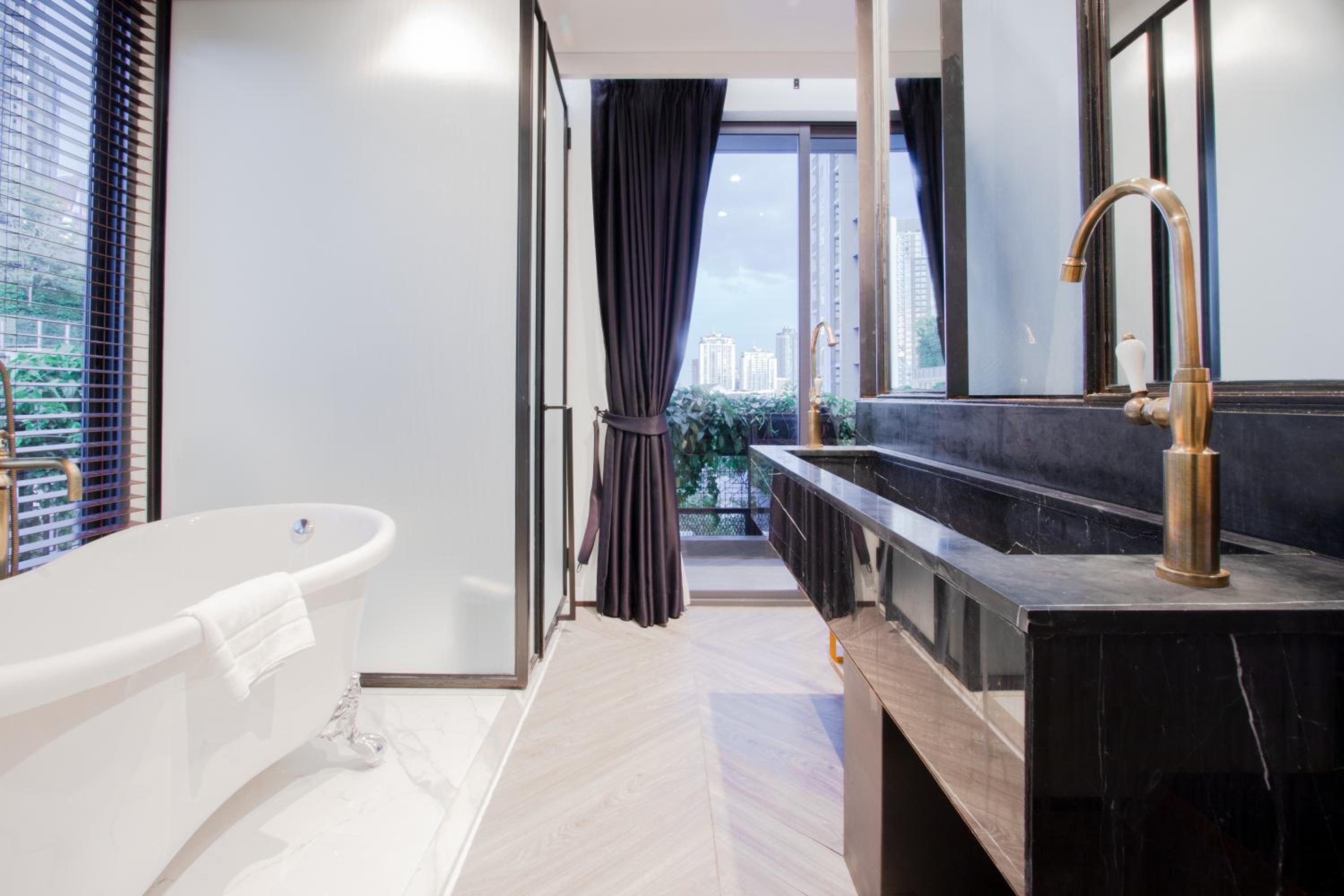 Executive Suite photo 3