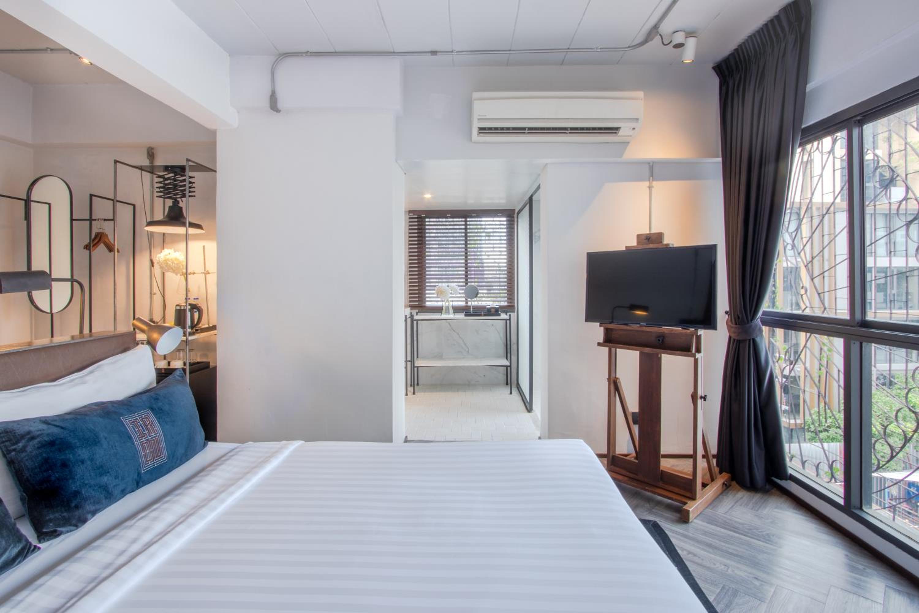 Superior King Room photo 2