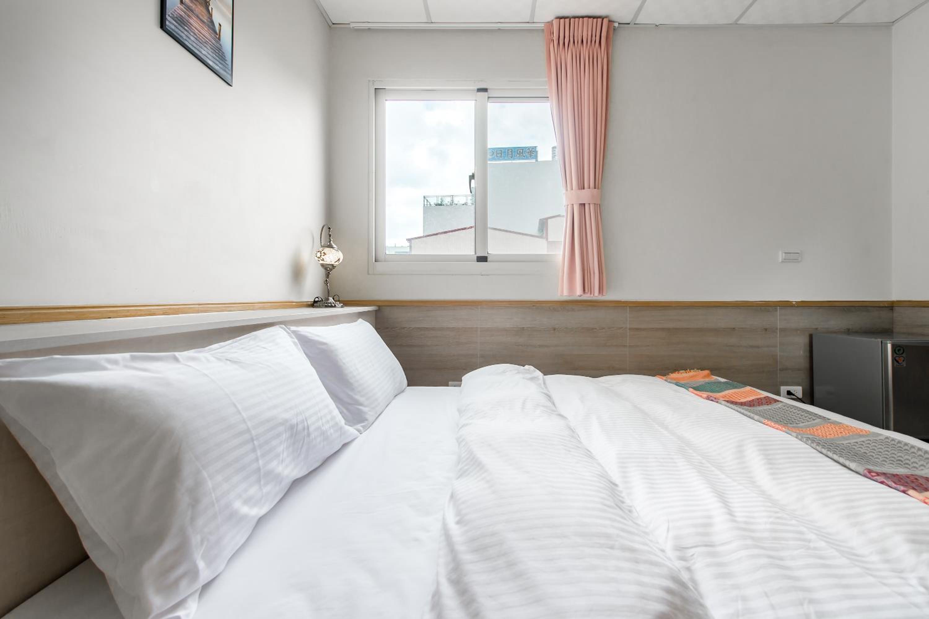 Standard Double Room - Photo 20