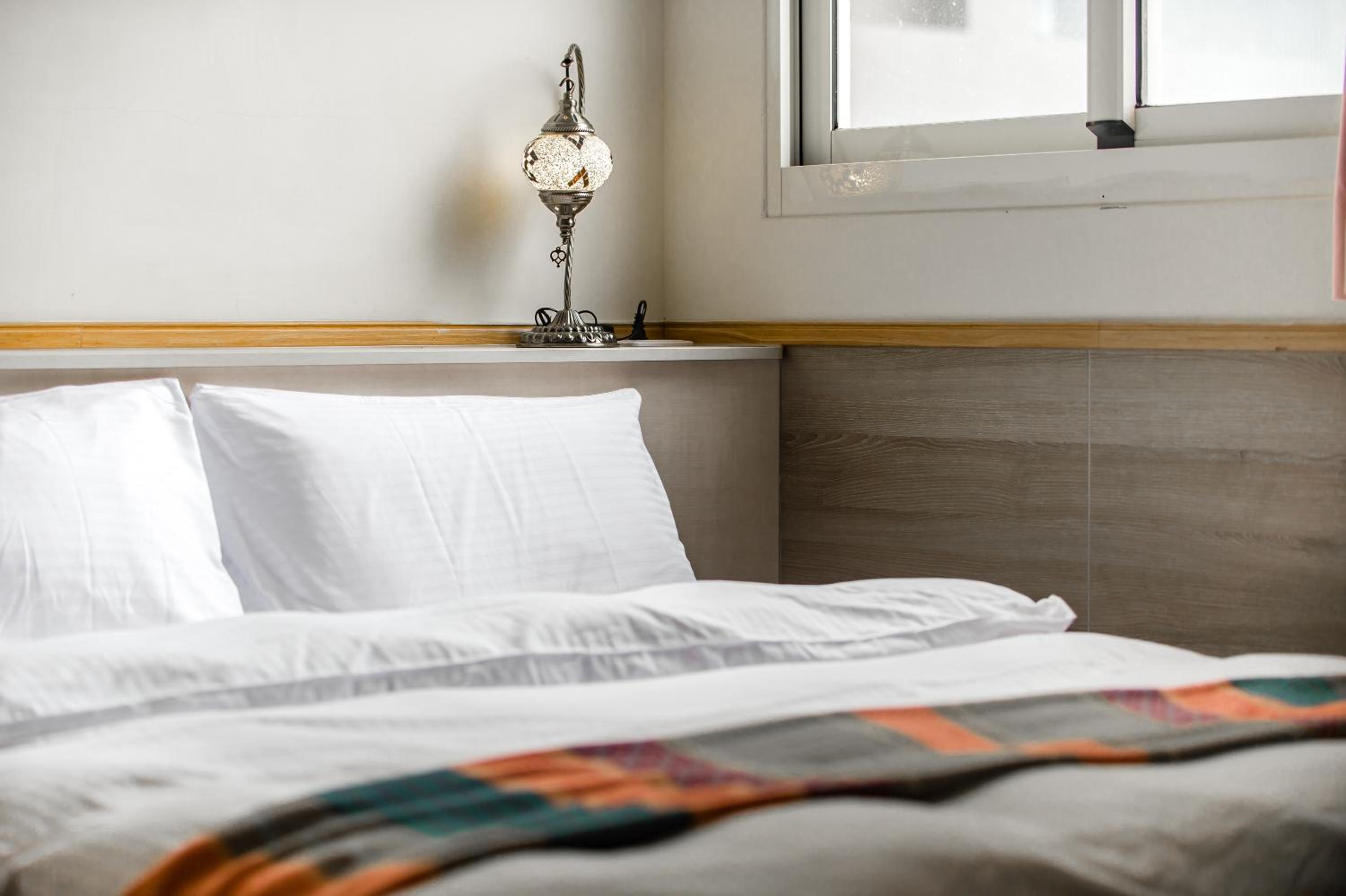 Standard Double Room - Photo 16