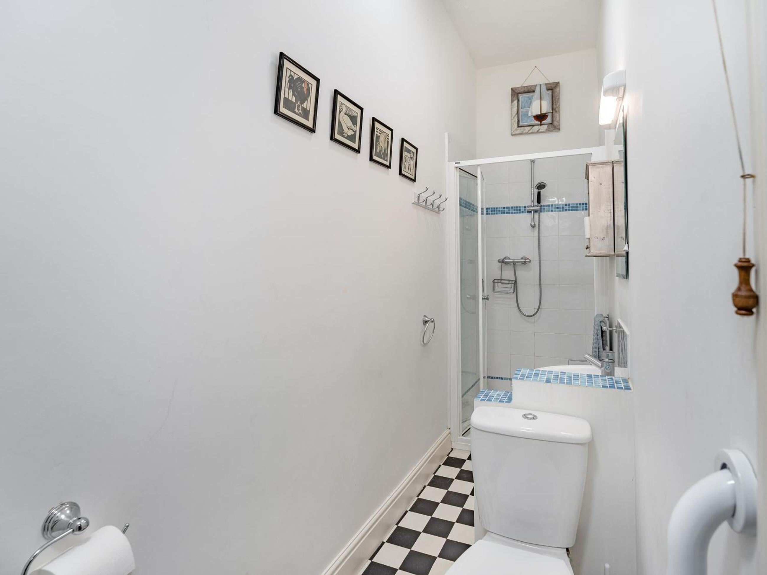 Four-Bedroom Holiday Home photo 2