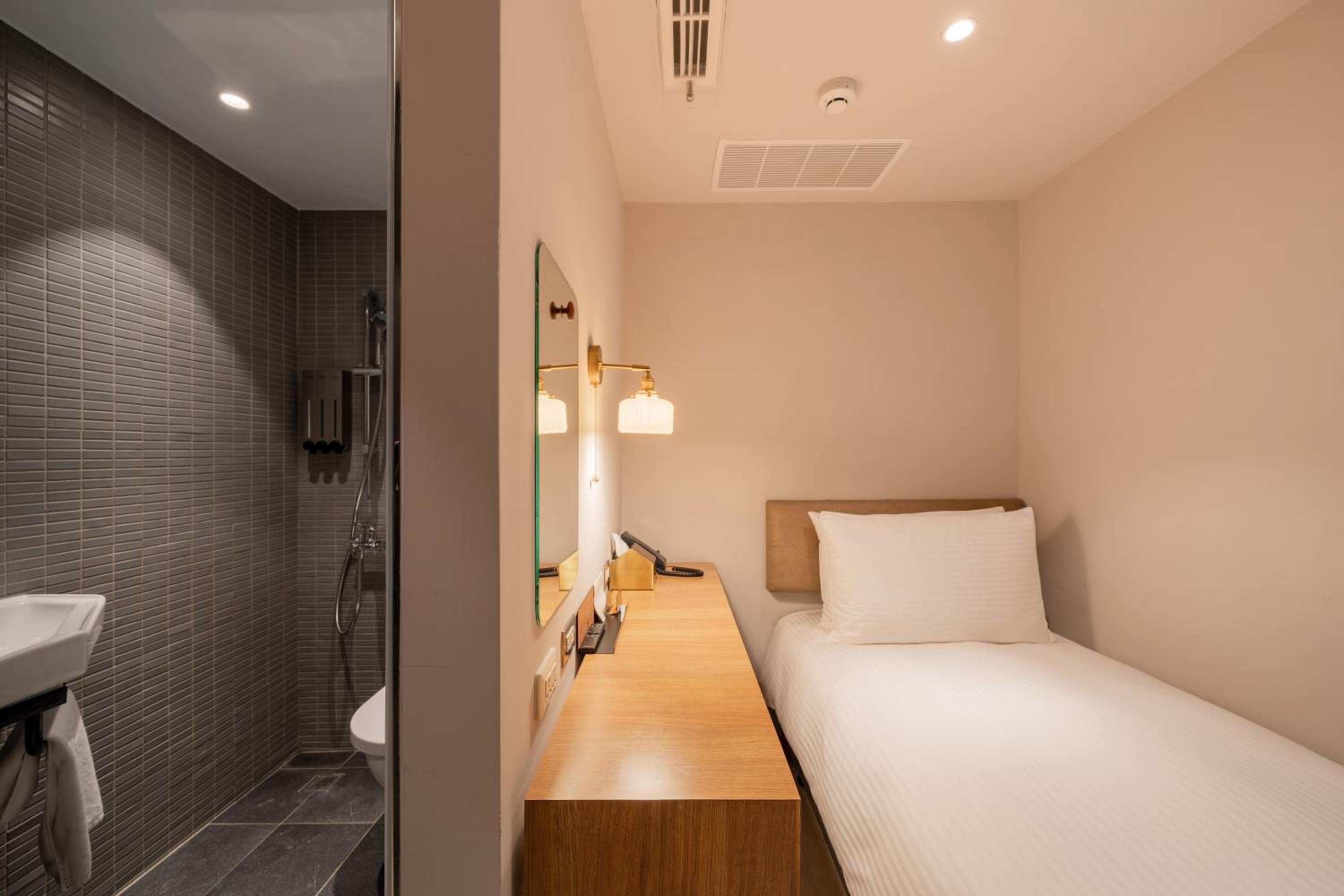 Standard Single Room with No Window photo 1