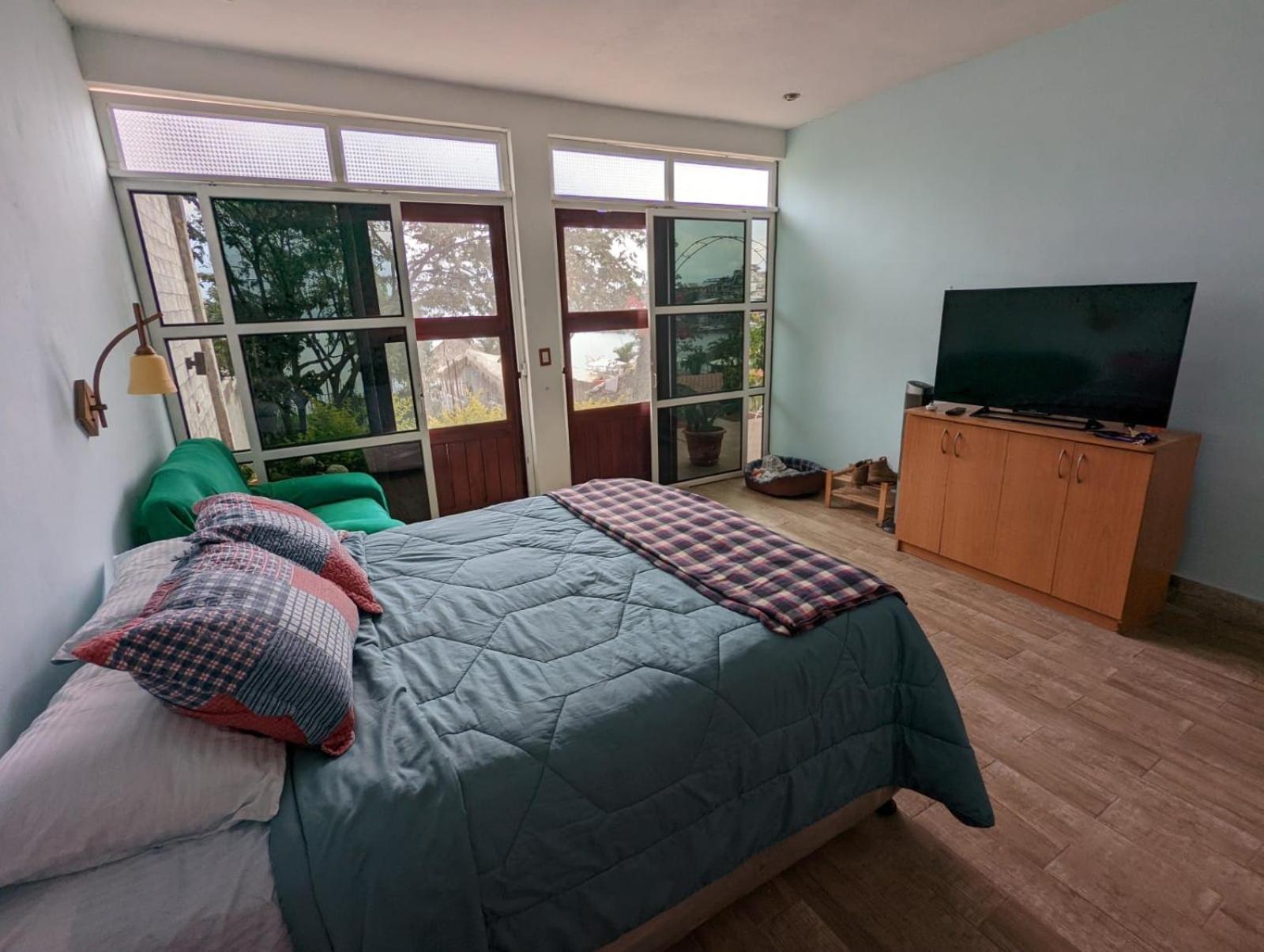 Two-Bedroom House photo 2
