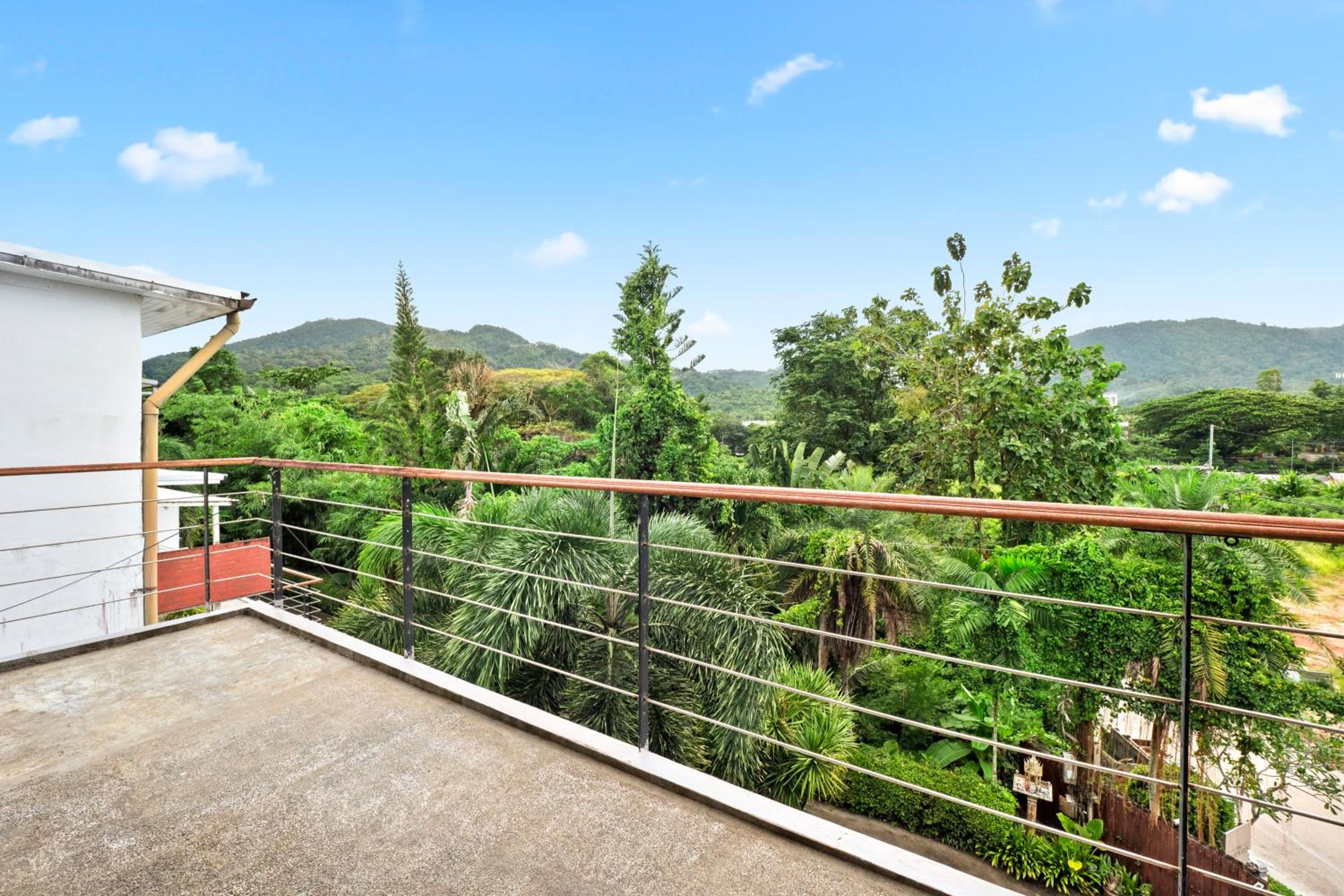 Villa with Private Pool photo 3