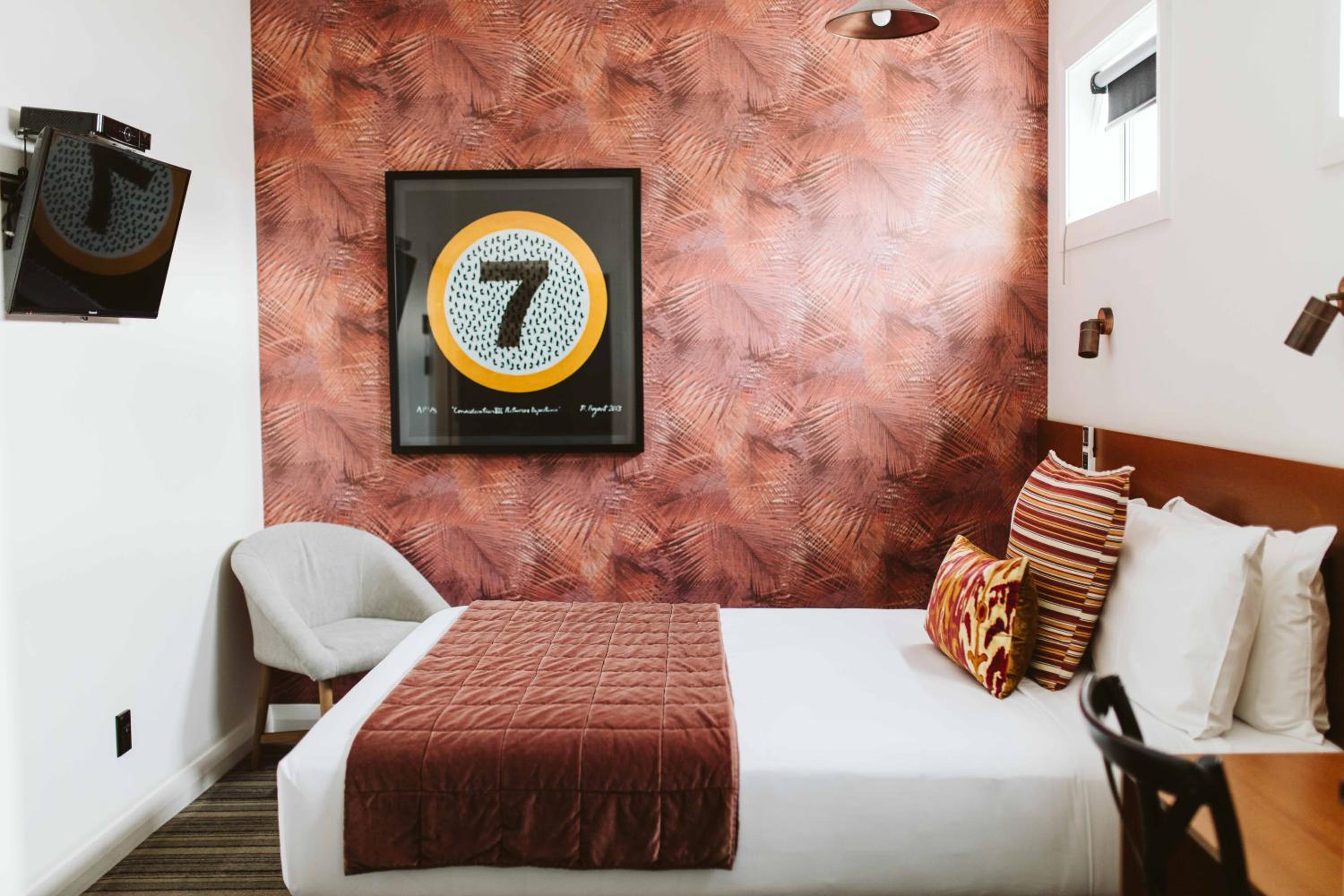 Deluxe Queen Room photo 3