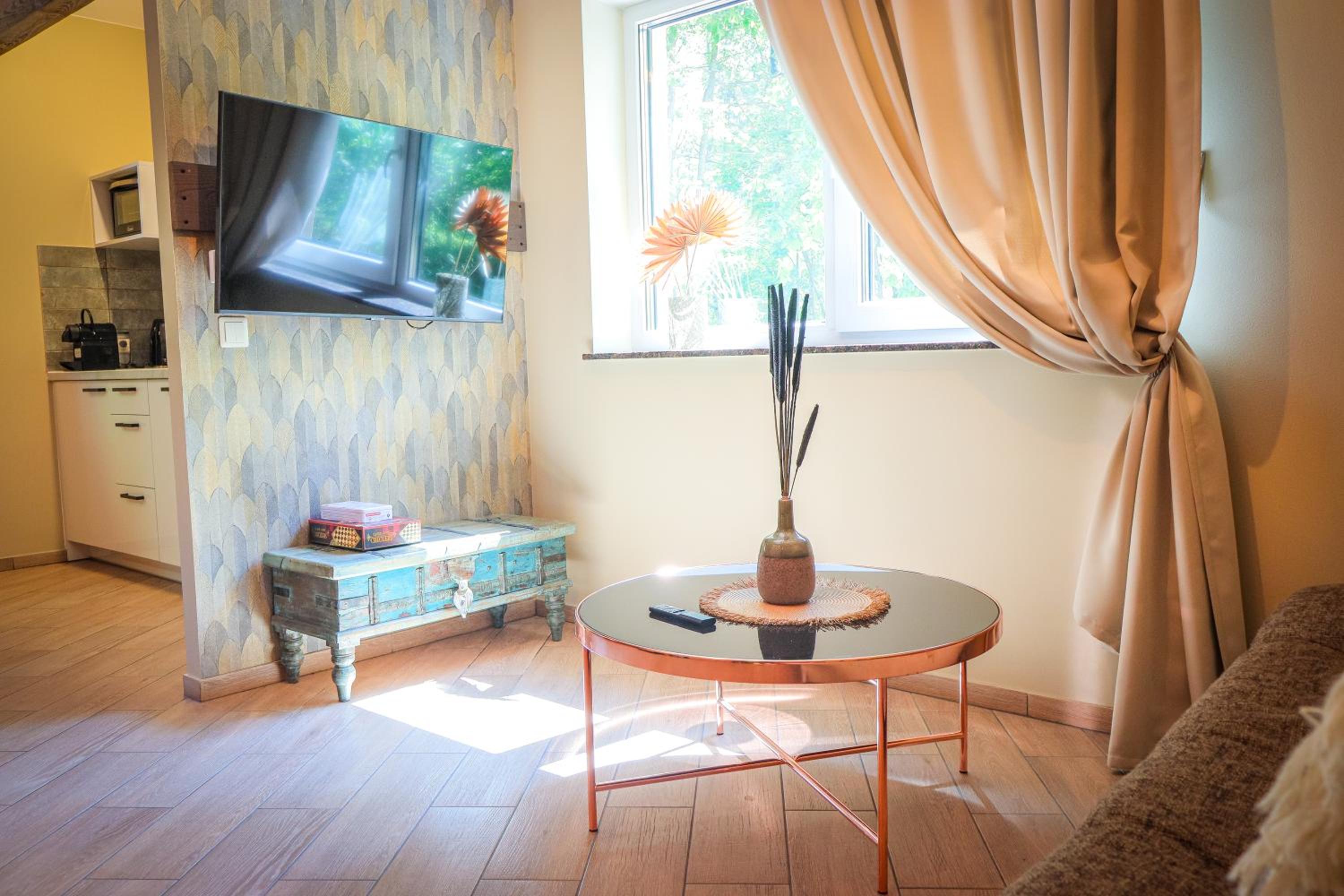 One-Bedroom House - Photo 14