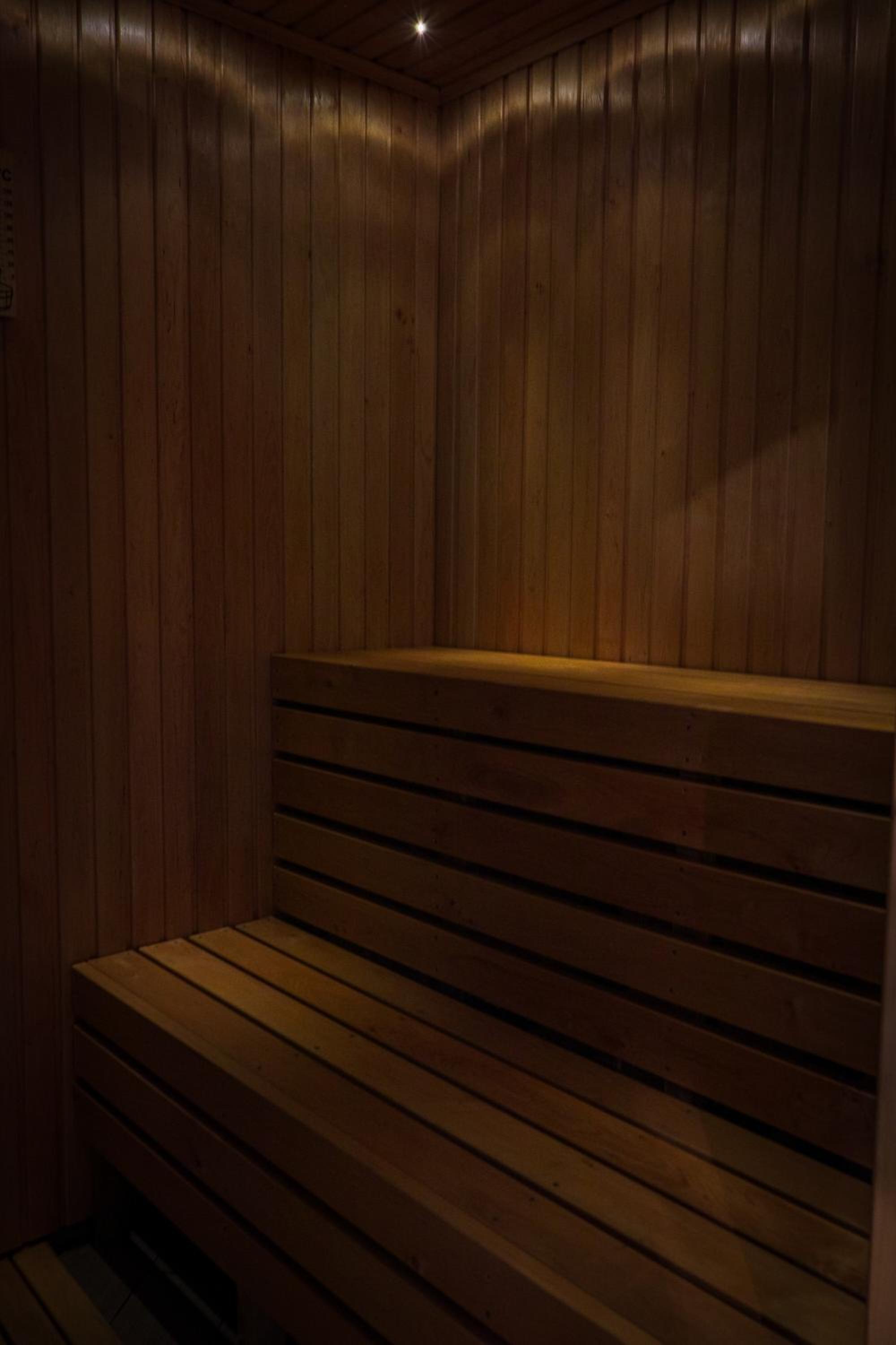 One-Bedroom House - Photo 15