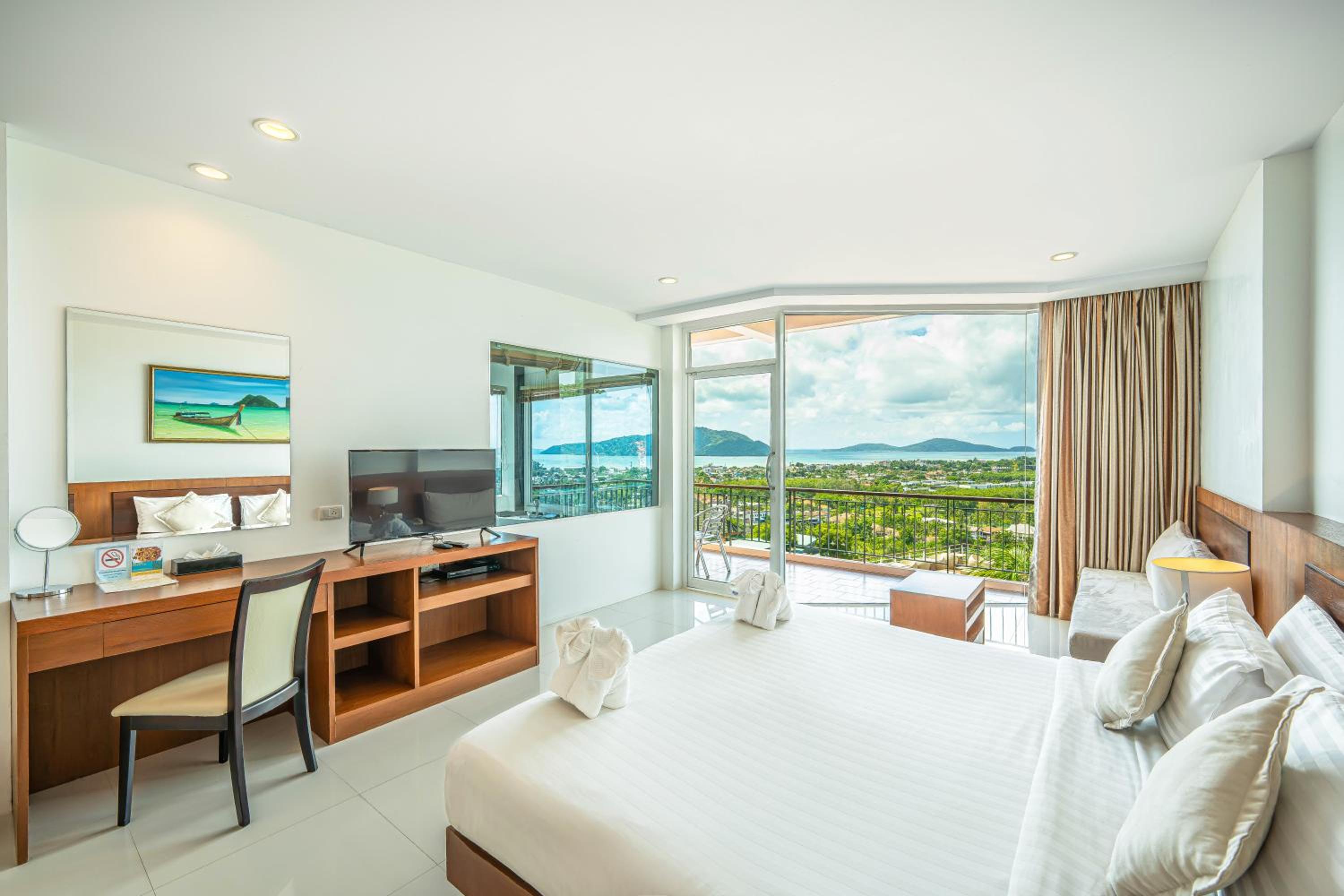 King Suite with Sea View