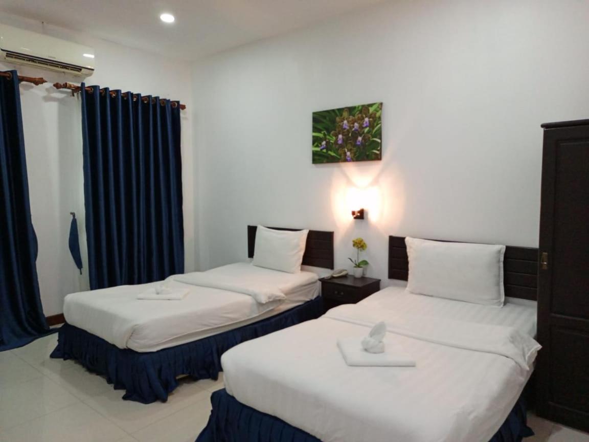 Standard Twin Room photo 2