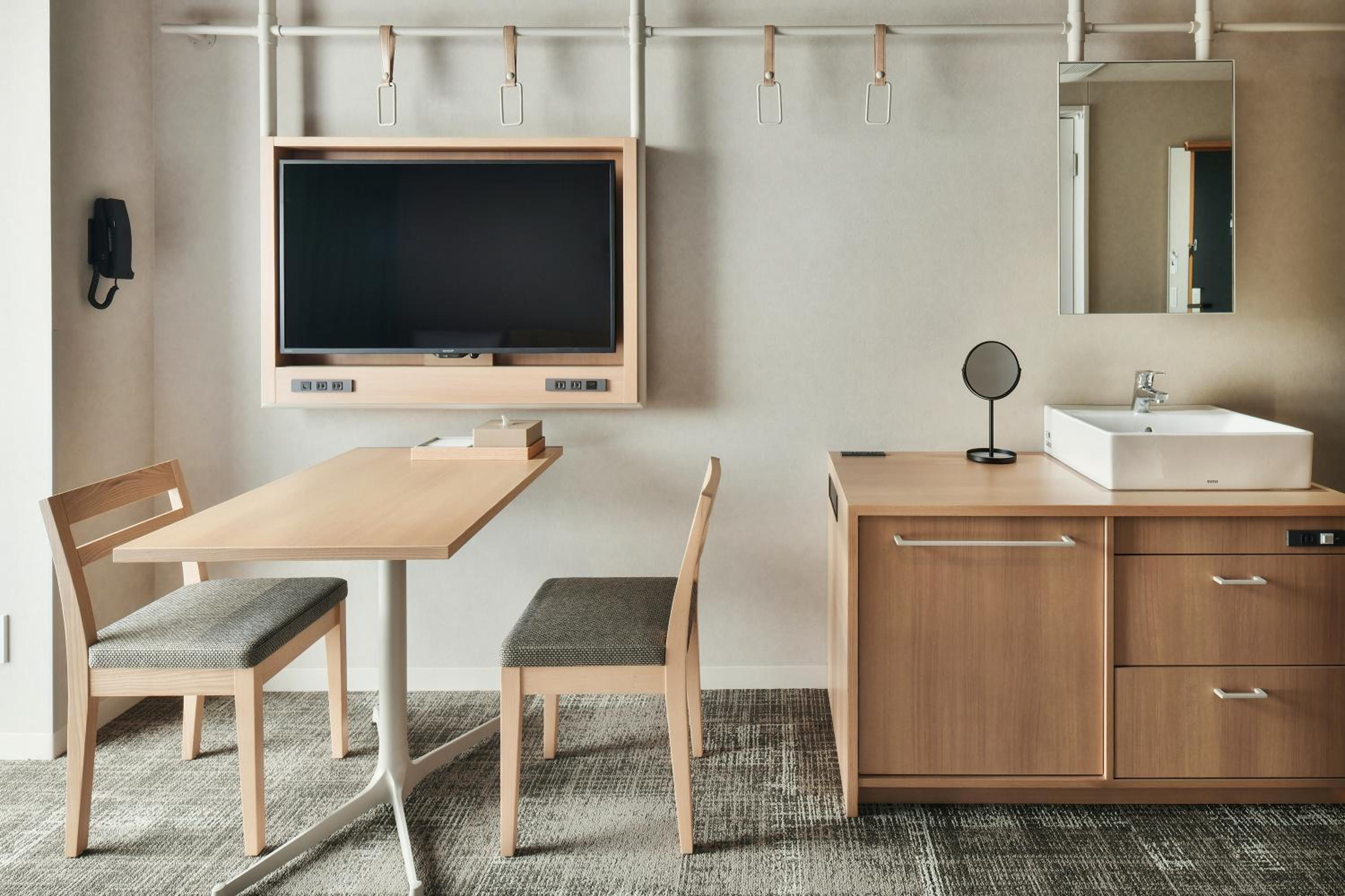 Standard Twin Room - Photo 2