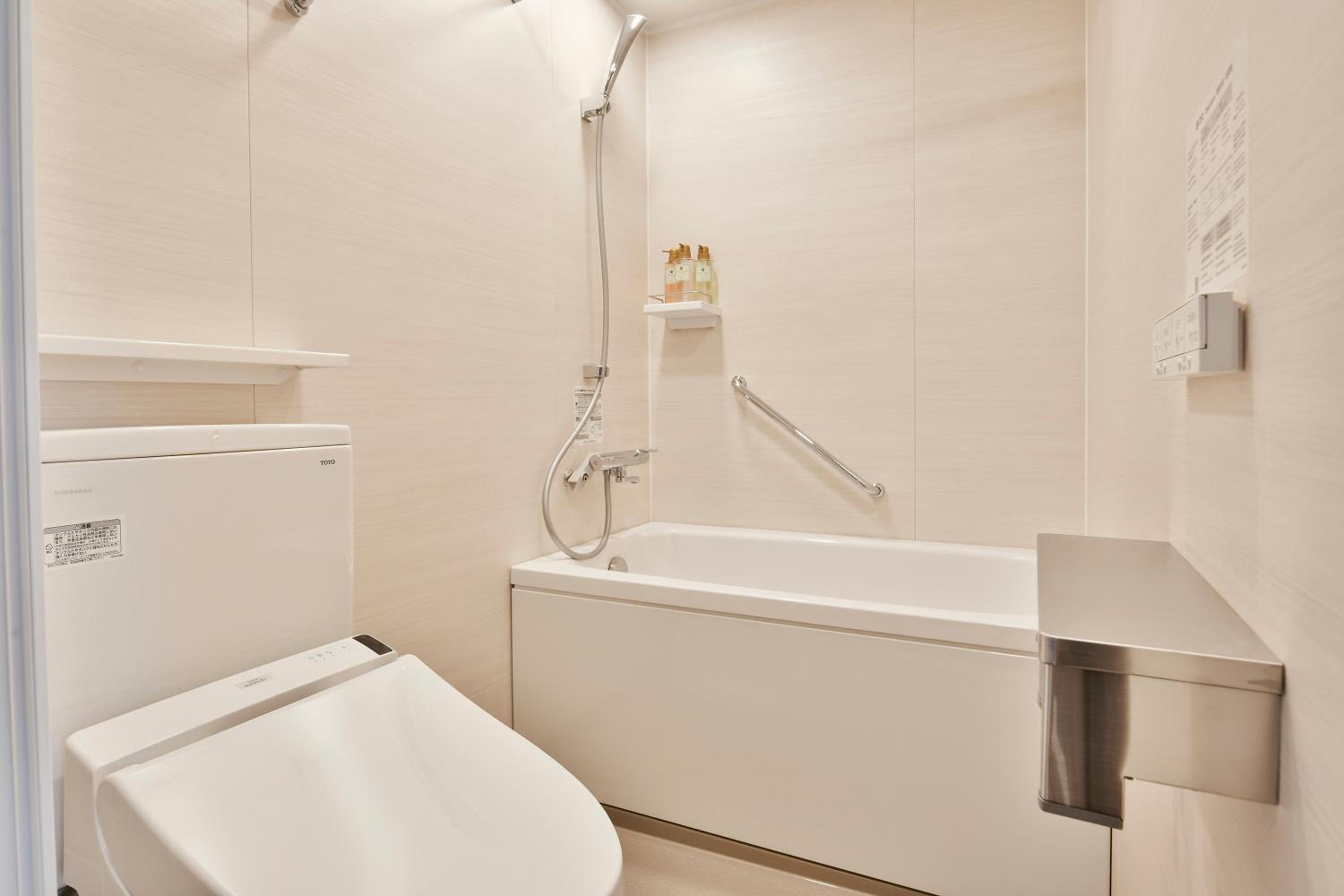 Standard Twin Room - Photo 3