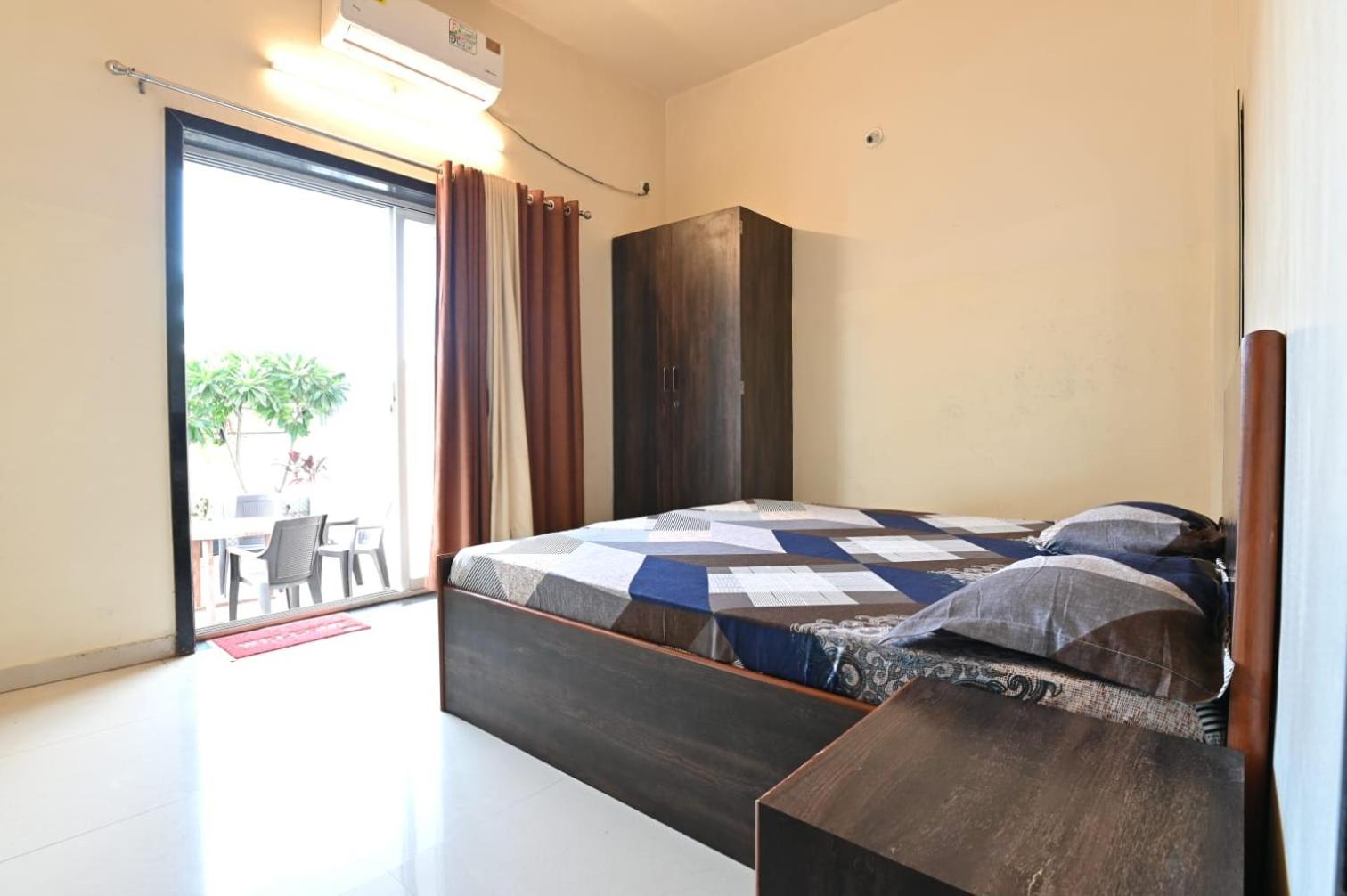Villa photo 3