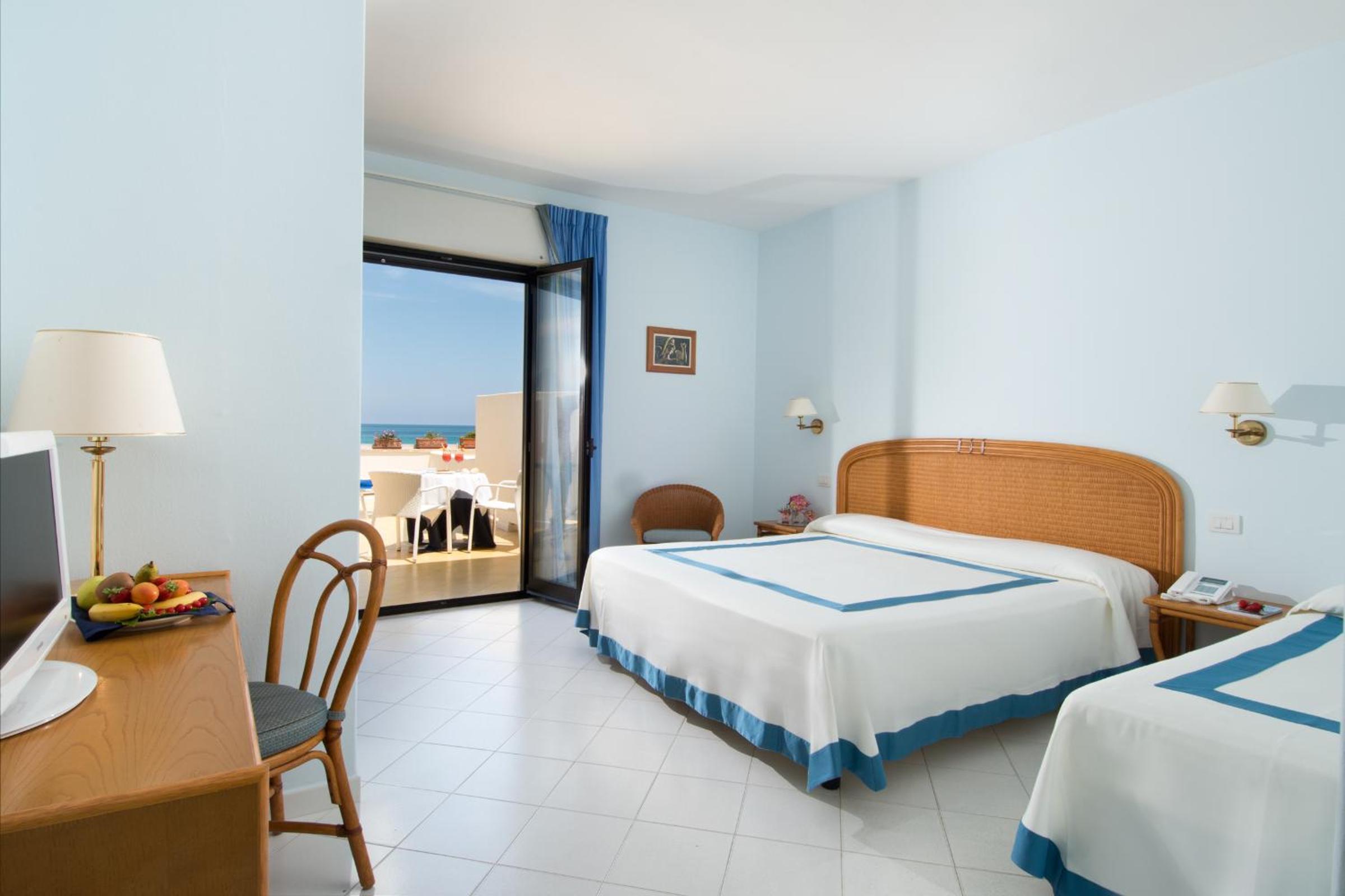 Triple Room with Sea View - Photo 1