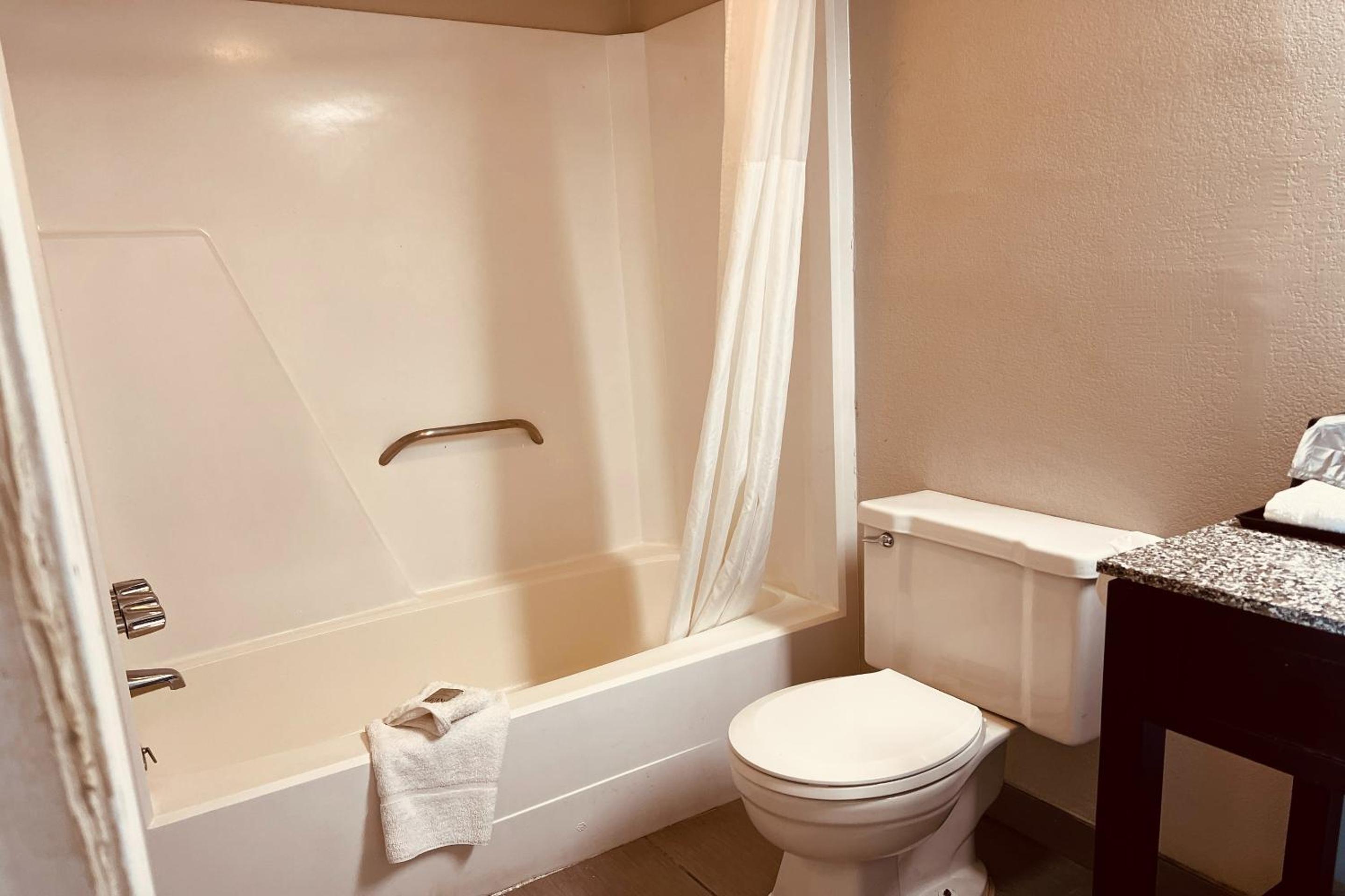 Cambridge Inn, Photo 3