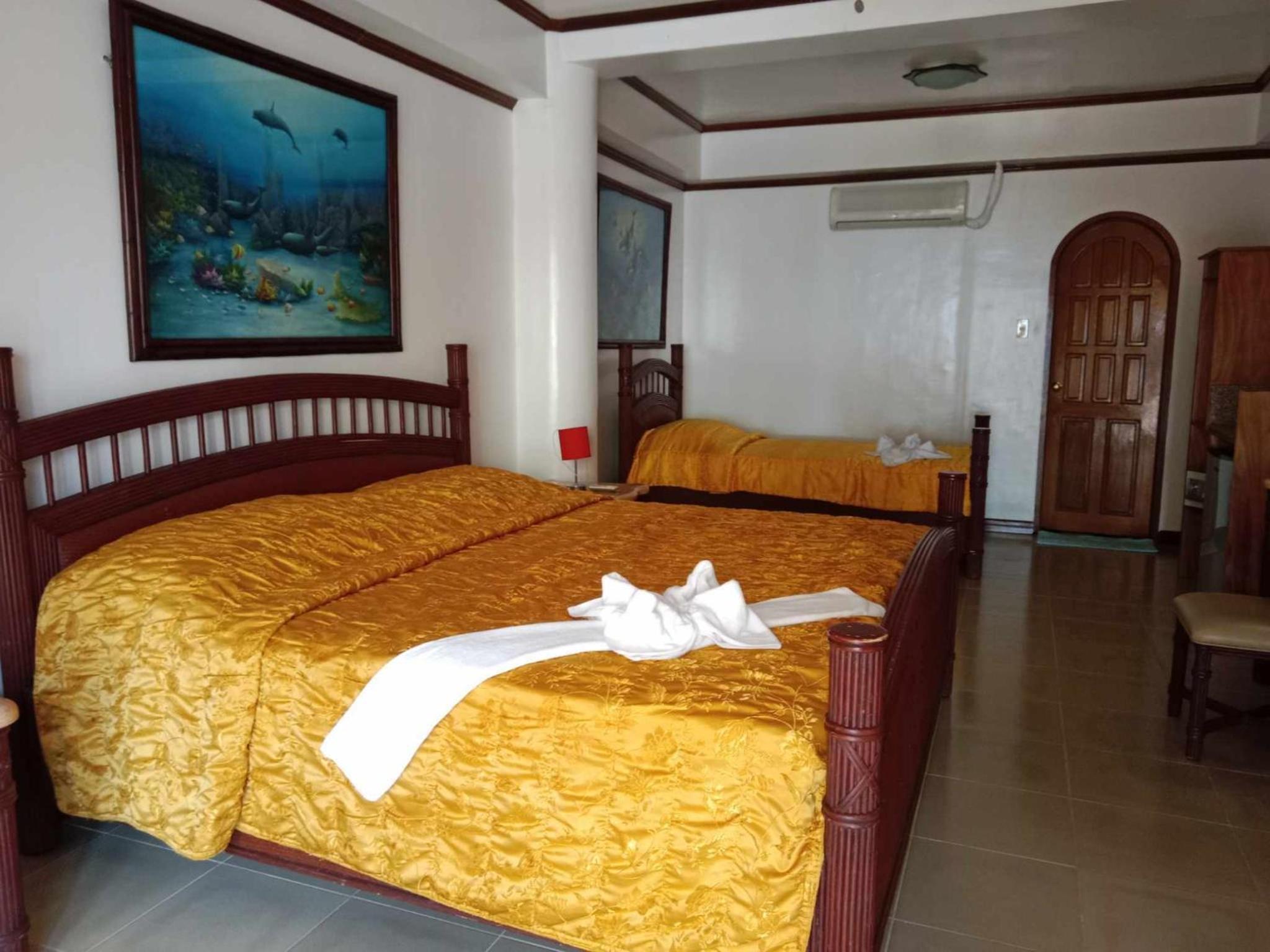 Suite with Pool View photo 1