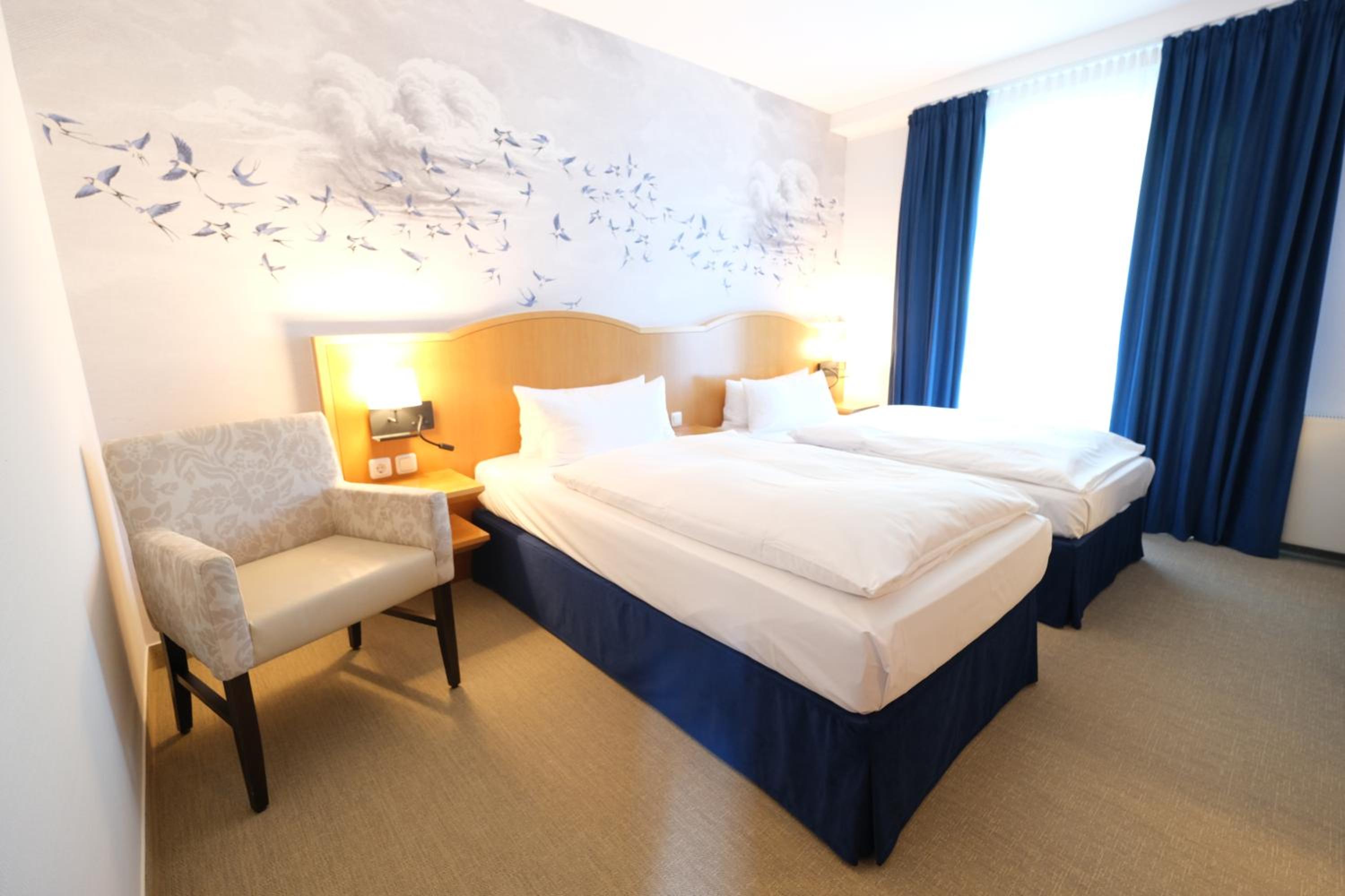 Twin Room - Photo 1
