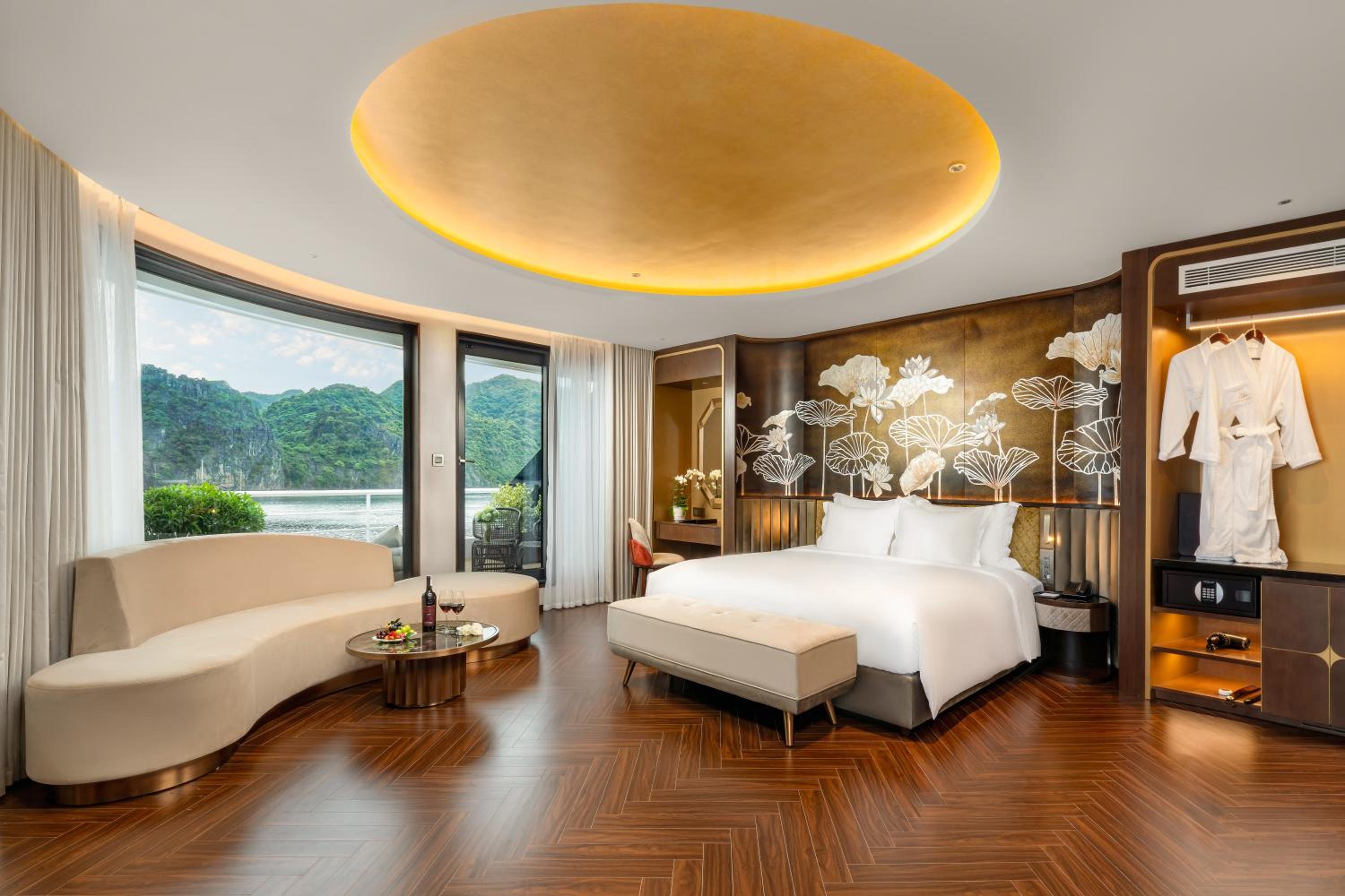 Suite with Sea View photo 1