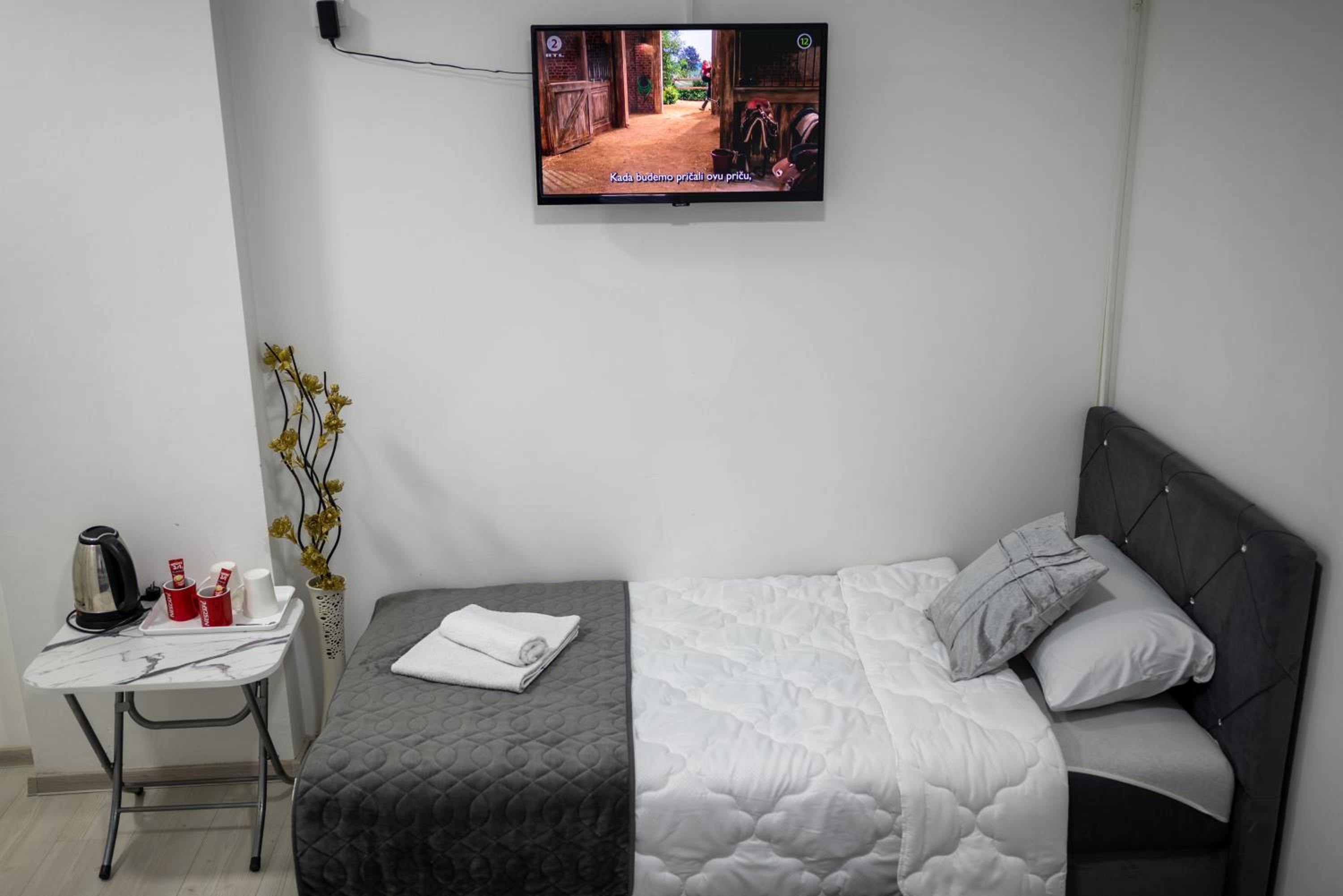 Apartment photo 3