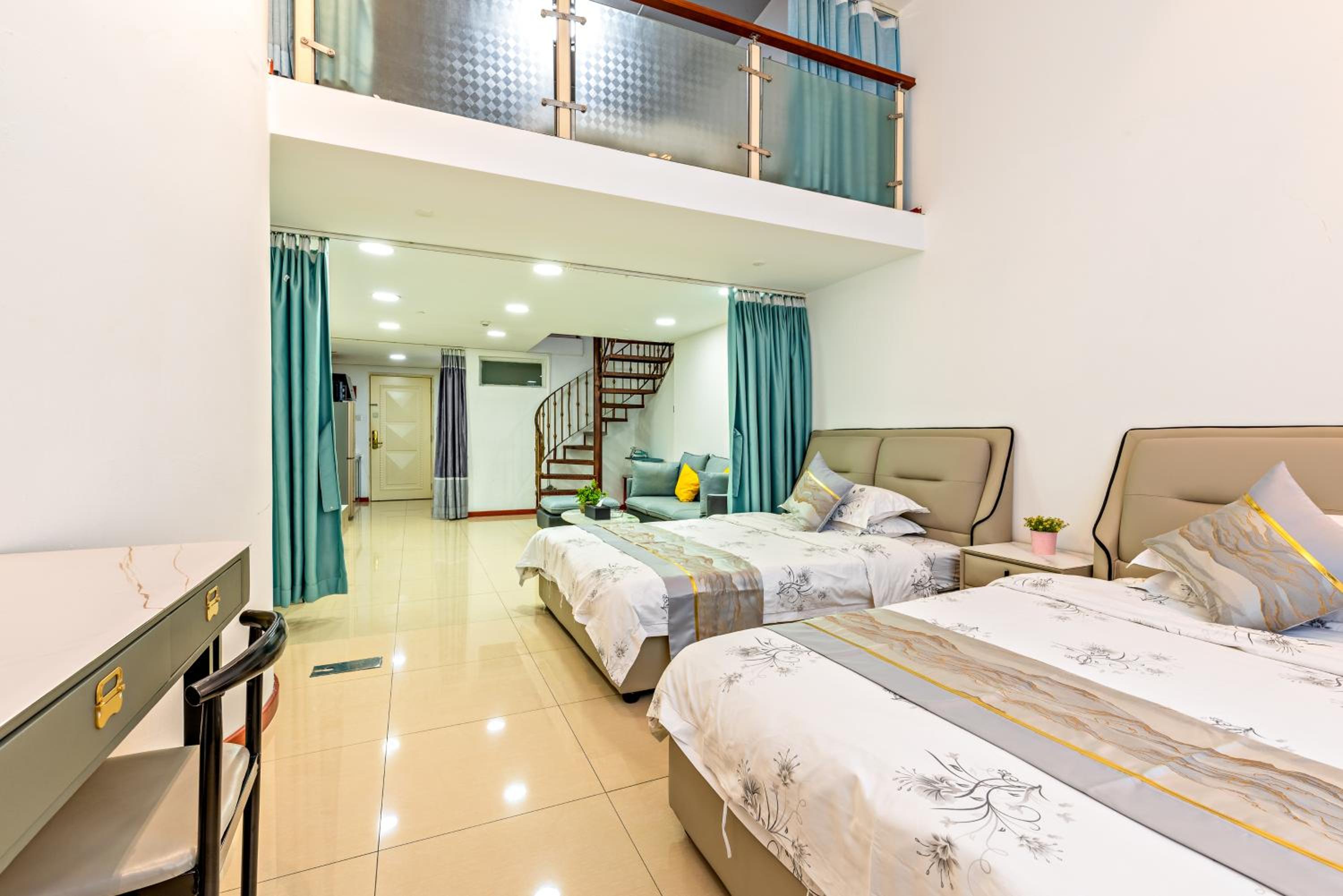 Duplex Apartment - Photo 17
