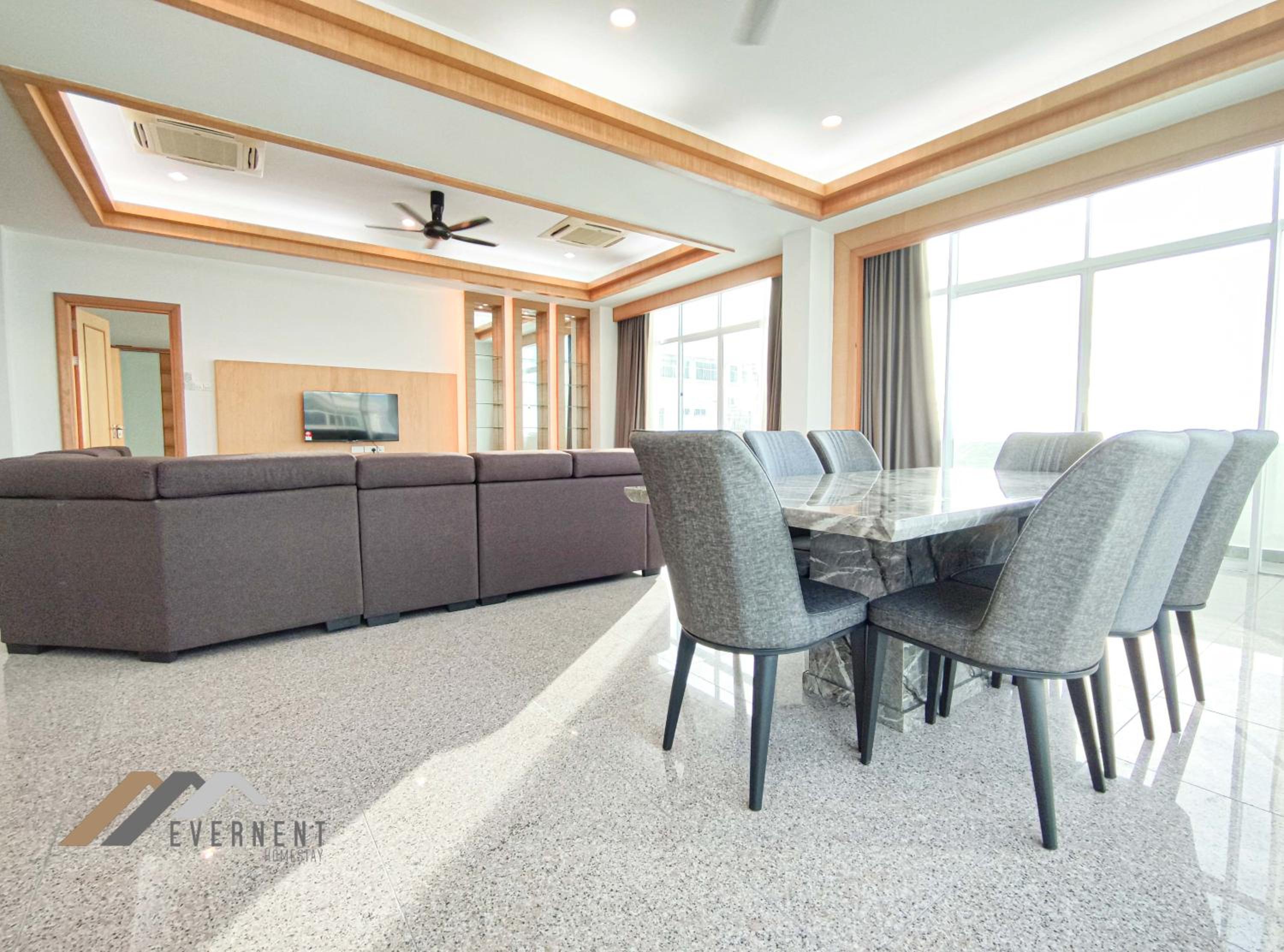 Penthouse Apartment photo 3