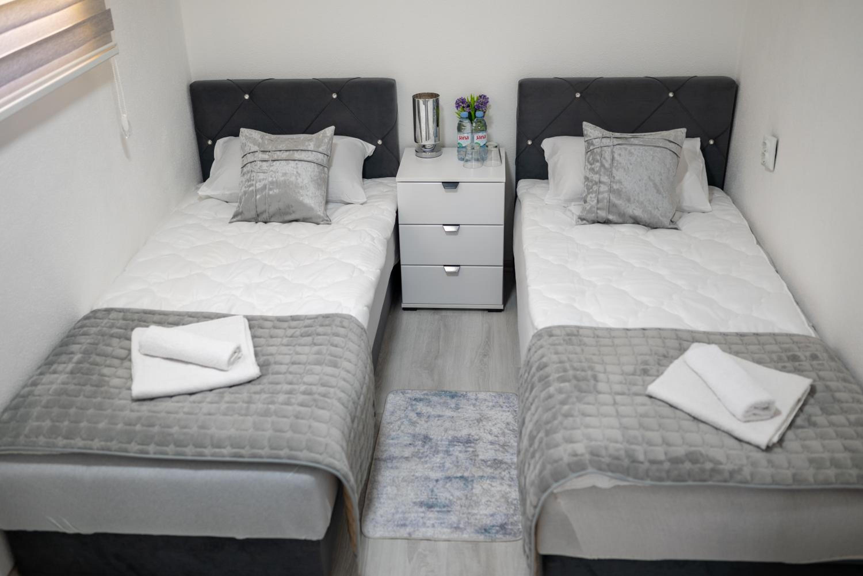 Deluxe Double or Twin Room photo 1