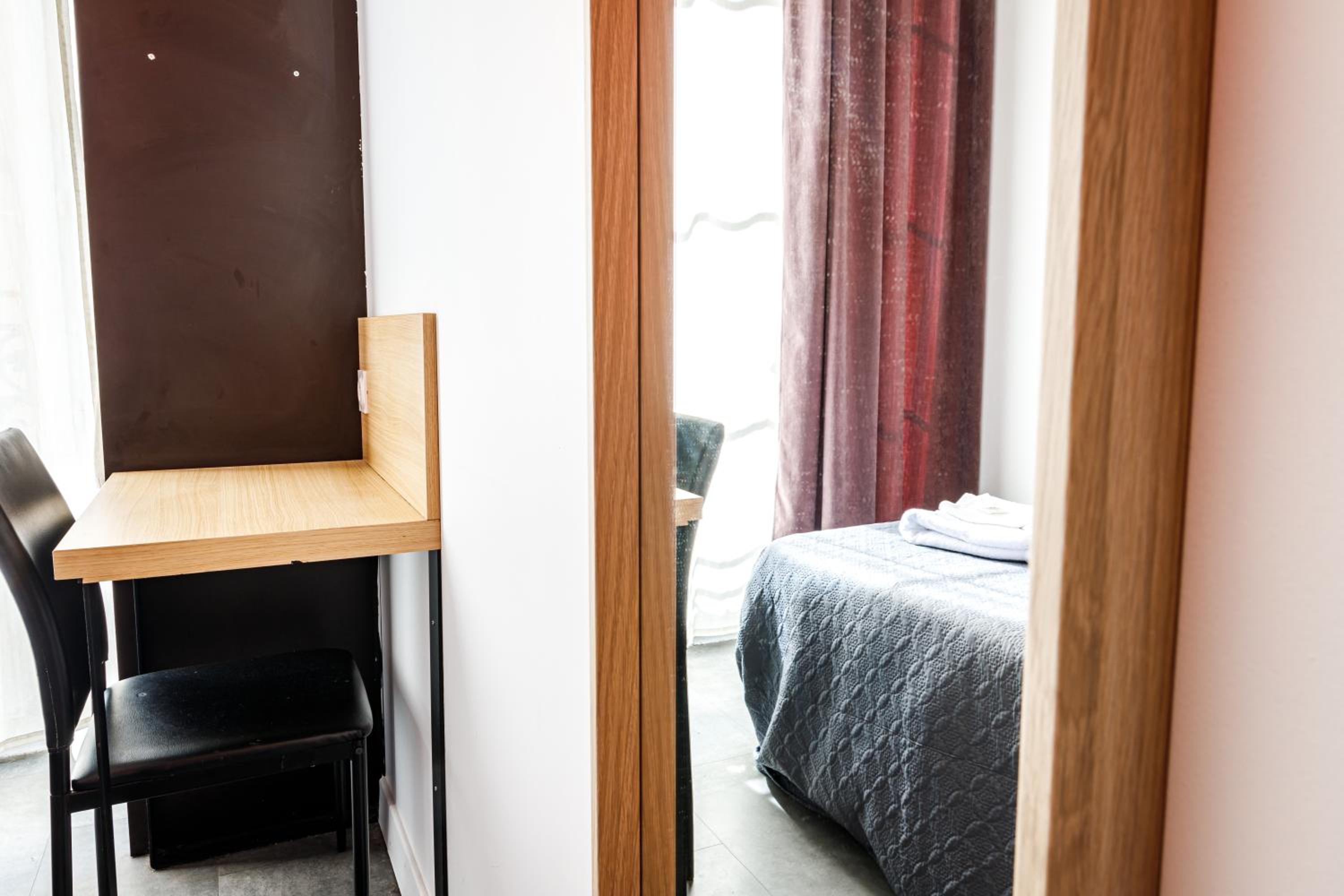 Single Room photo 1