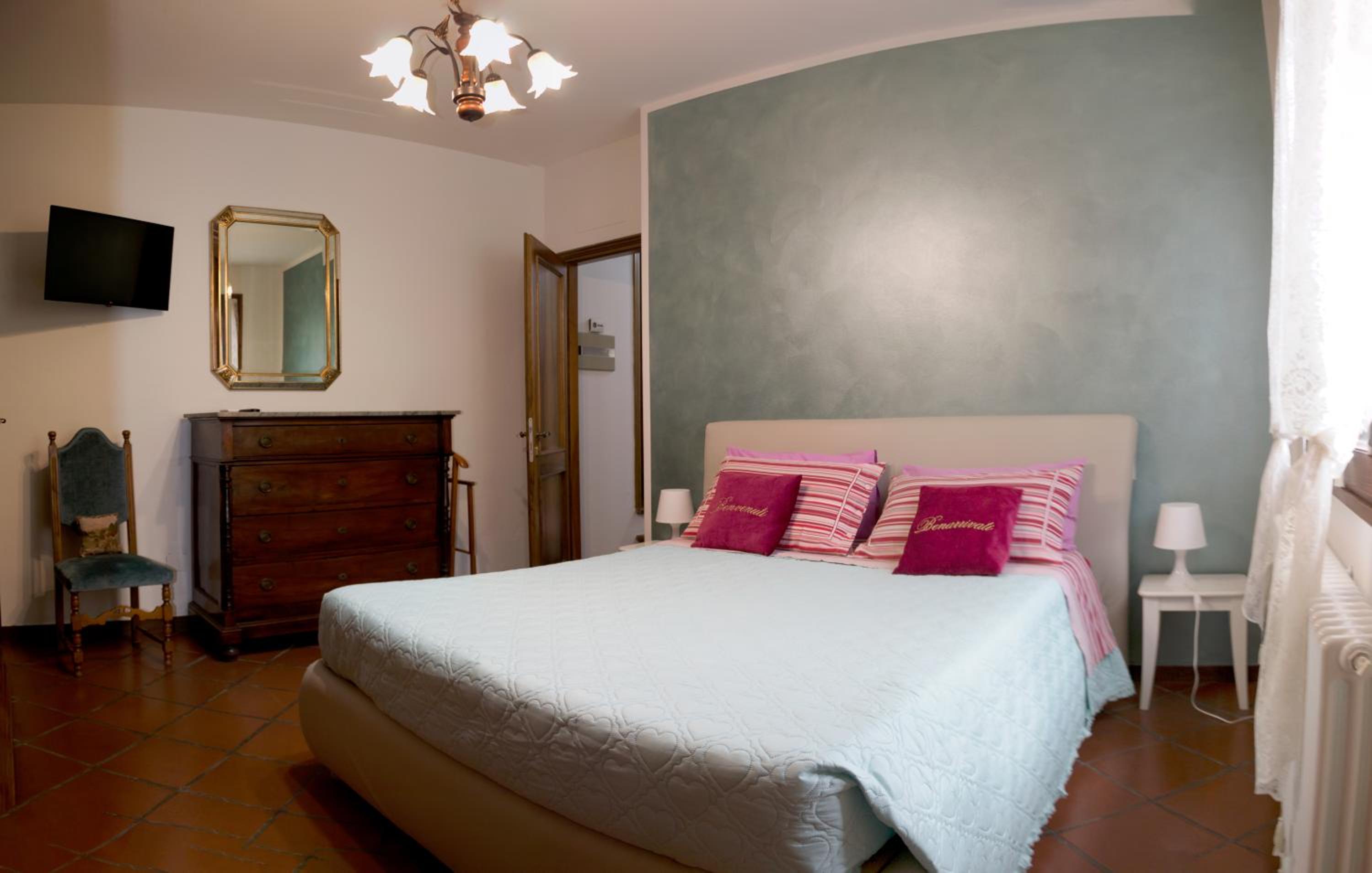 Double Room with Private Bathroom photo 1