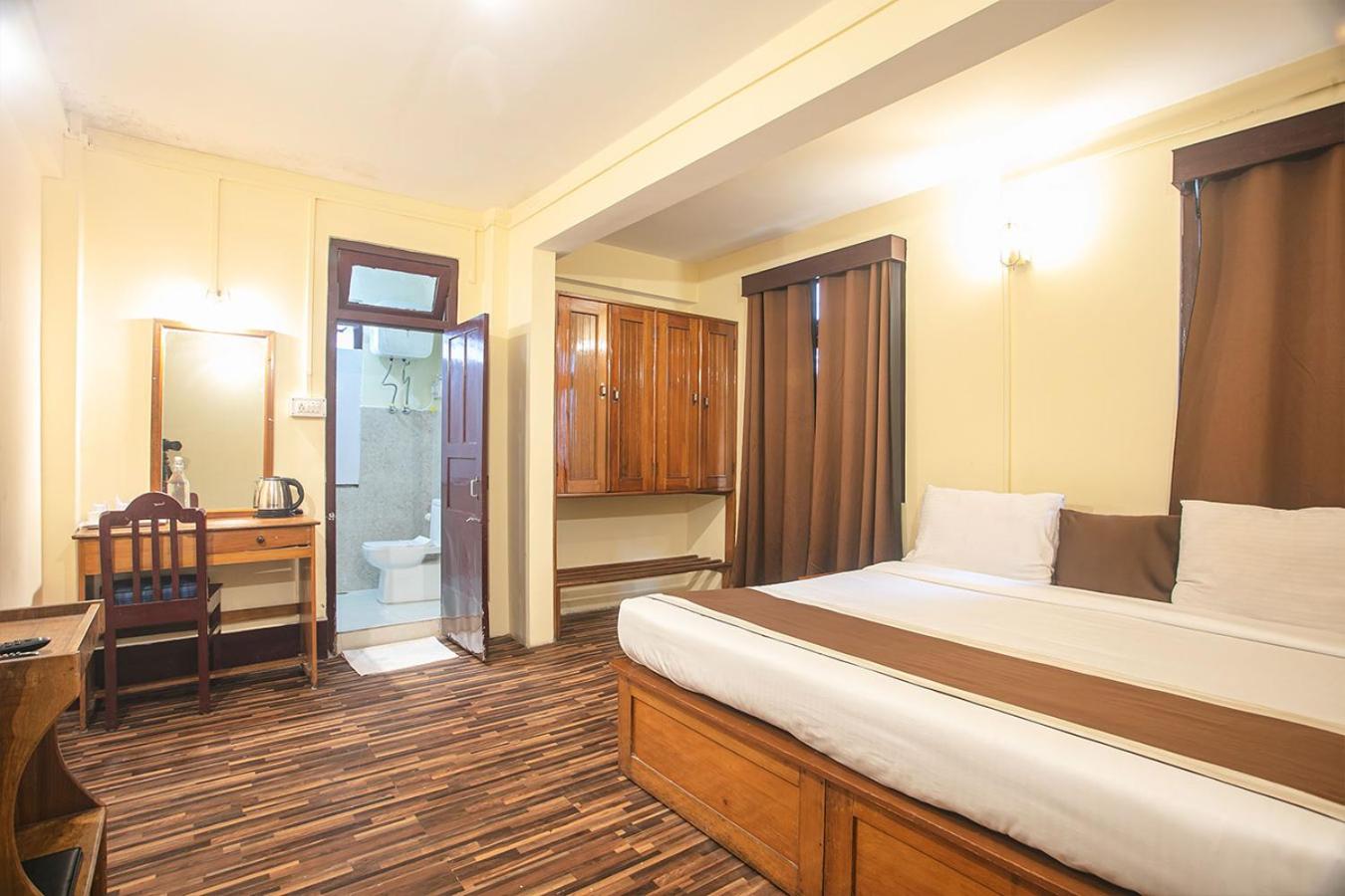 Deluxe Room - Photo 3