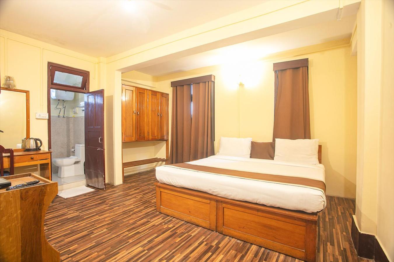 Deluxe Room - Photo 4