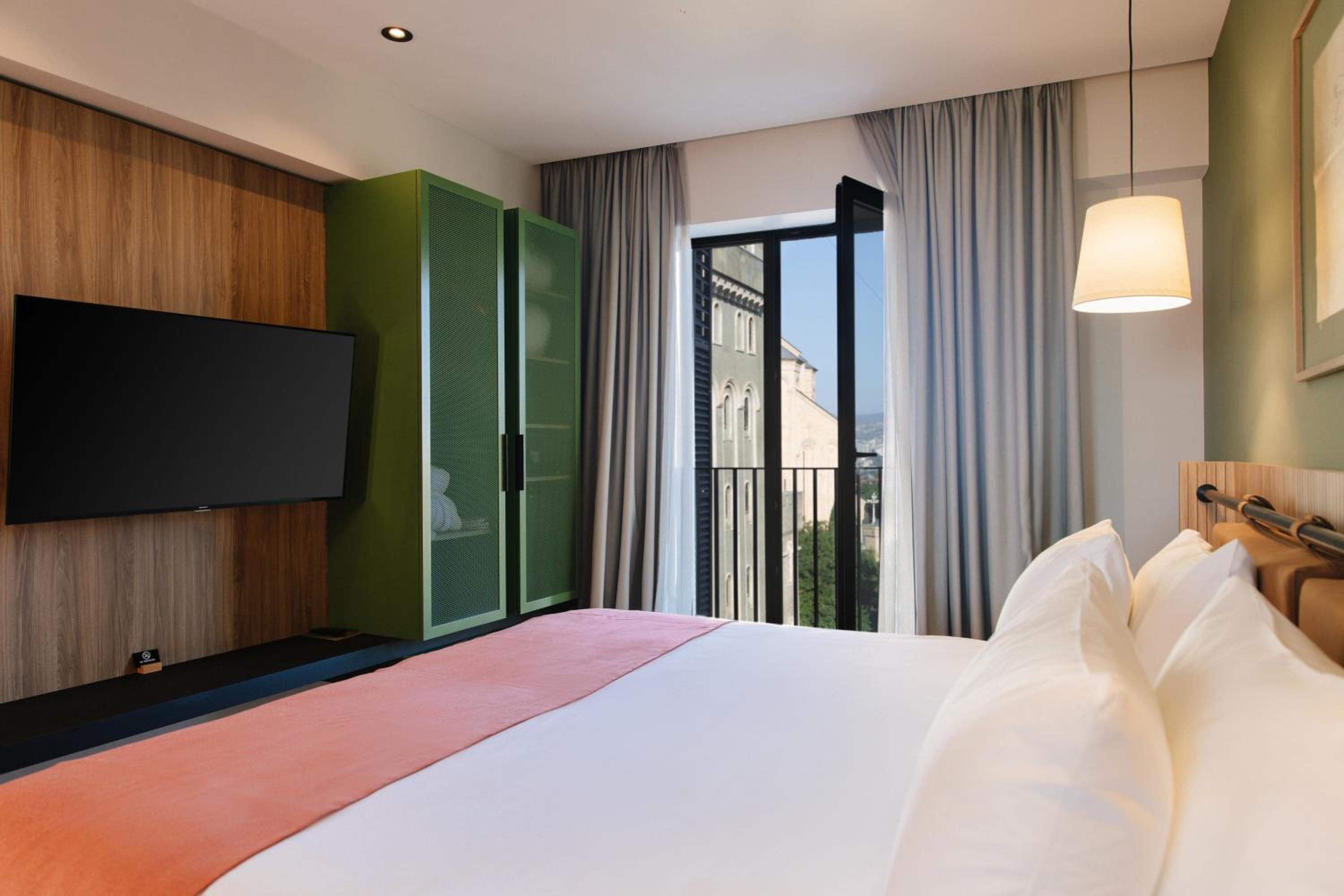 Superior Double or Twin Room - Photo 1