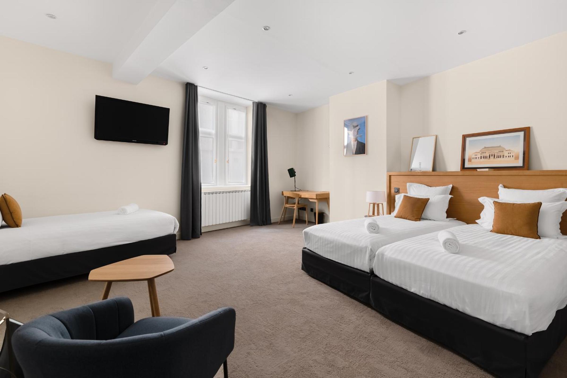Standard Triple Room - Photo 1